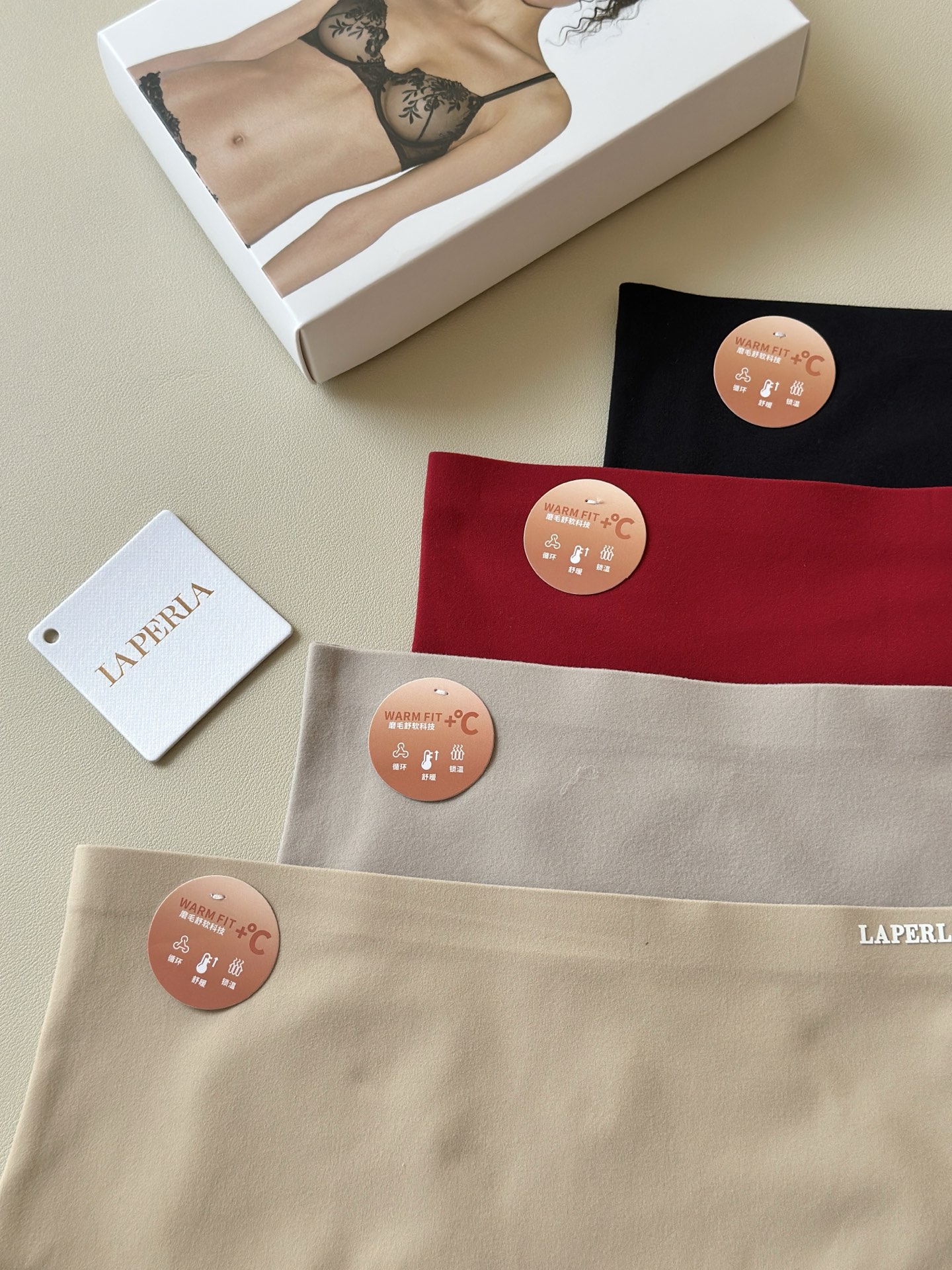 🌾LaPerla秋冬磨毛高腰收腹裤：藏在暖衣里的身材魔法颜色:四条装尺码:均码，适合80-145斤款号: