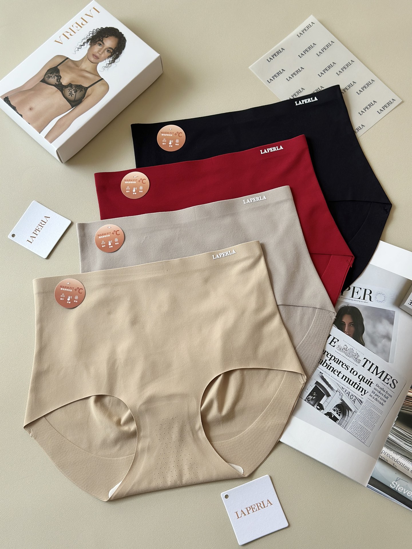 🌾LaPerla秋冬磨毛高腰收腹裤：藏在暖衣里的身材魔法颜色:四条装尺码:均码，适合80-145斤款号: