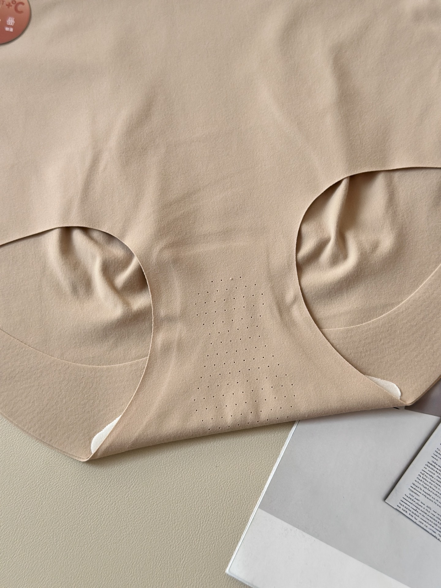 🌾LaPerla秋冬磨毛高腰收腹裤：藏在暖衣里的身材魔法颜色:四条装尺码:均码，适合80-145斤款号: