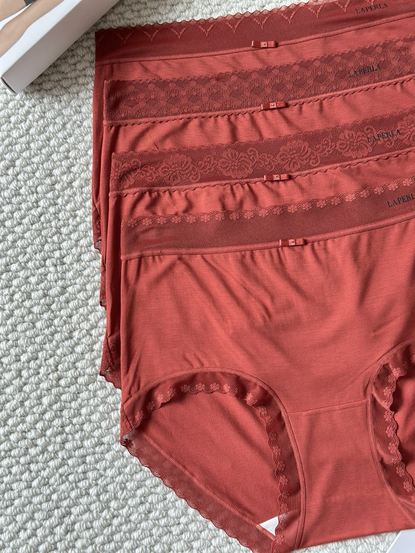 新品❤️LP红色莫代尔中腰女士内裤裸感面料，质感软柔舒适，给带您来全天候的肤亲体验，新年新气象； 本命年