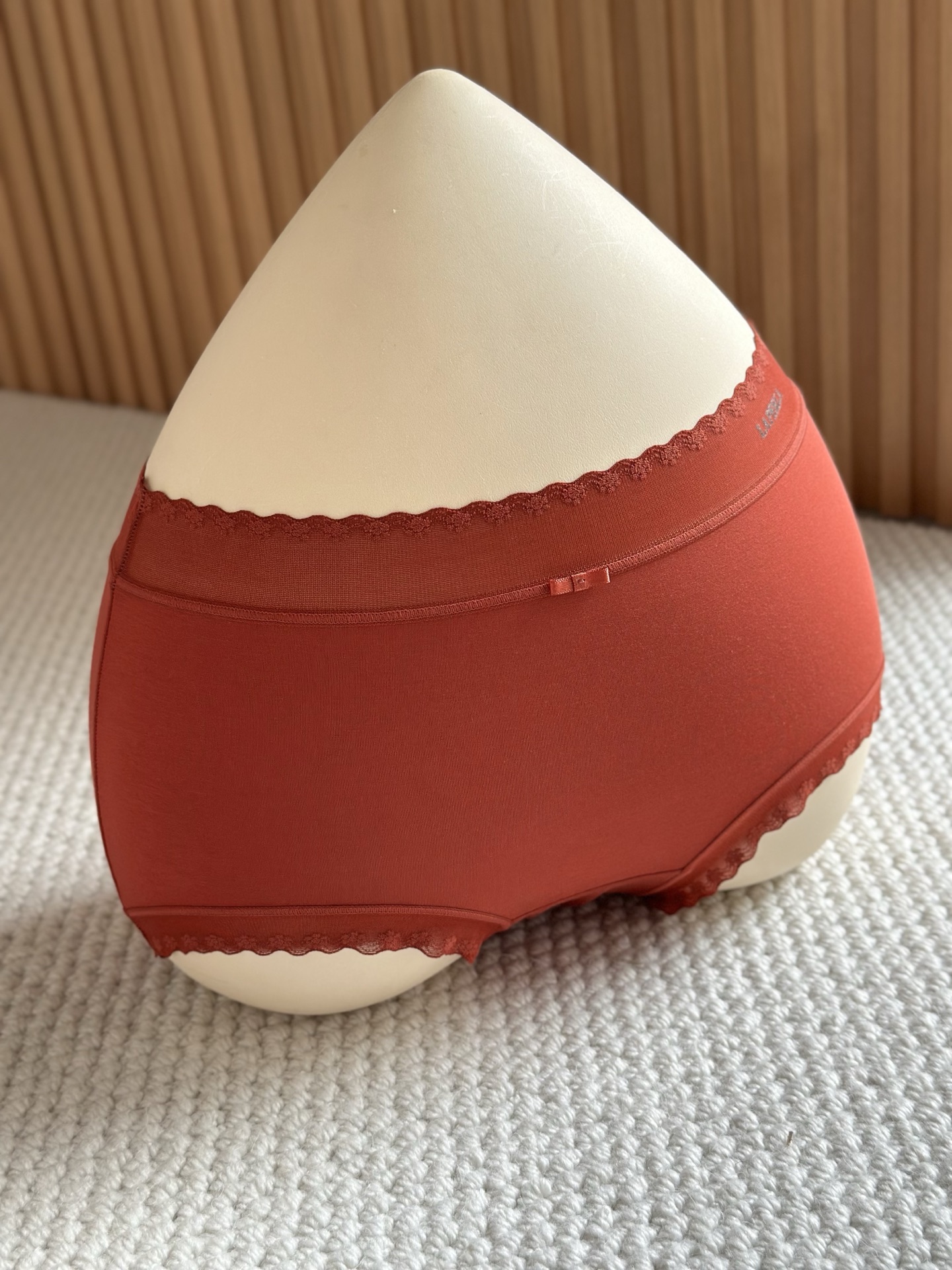 新品❤️LP红色莫代尔中腰女士内裤裸感面料，质感软柔舒适，给带您来全天候的肤亲体验，新年新气象； 本命年