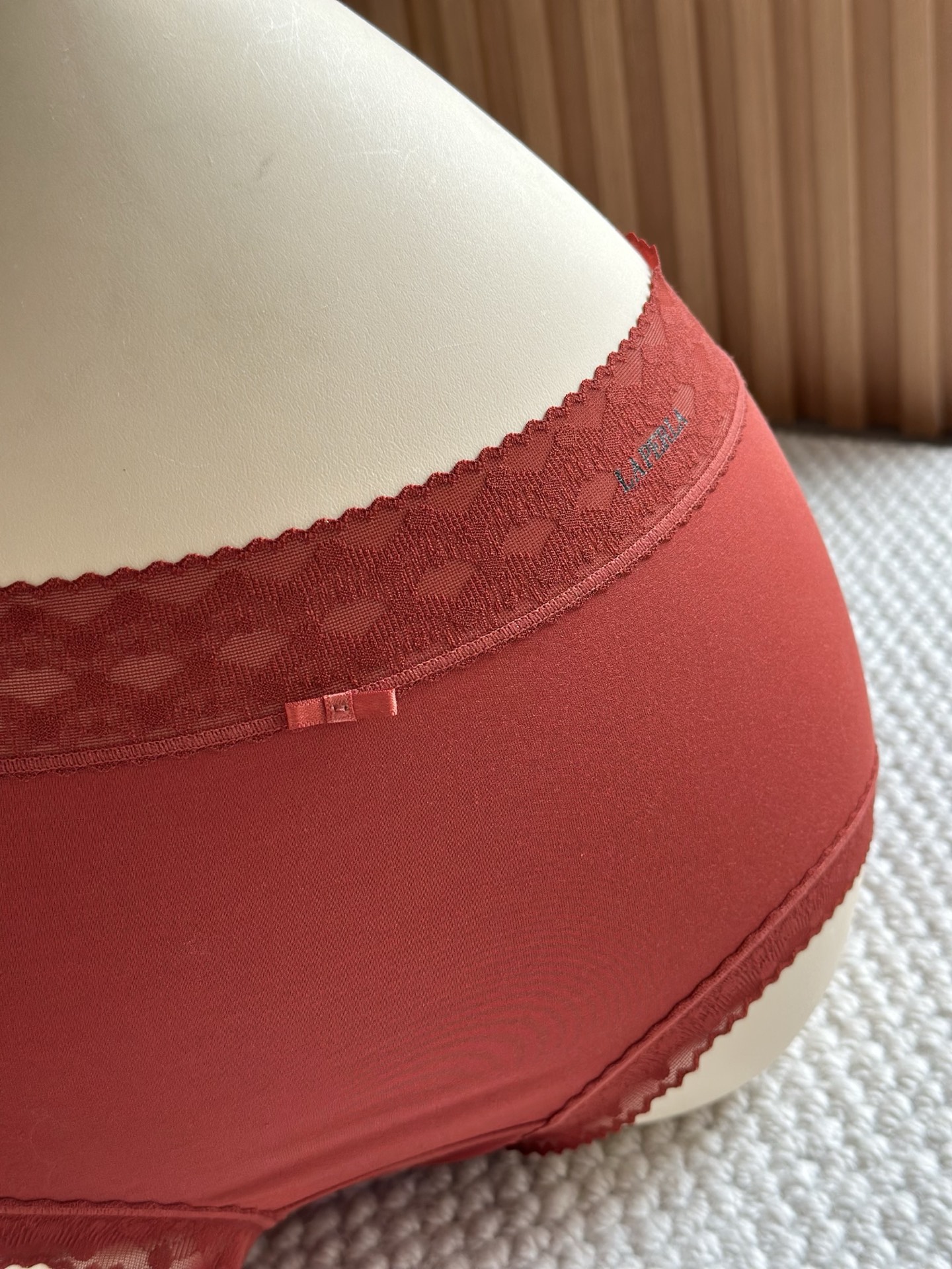 新品❤️LP红色莫代尔中腰女士内裤裸感面料，质感软柔舒适，给带您来全天候的肤亲体验，新年新气象； 本命年