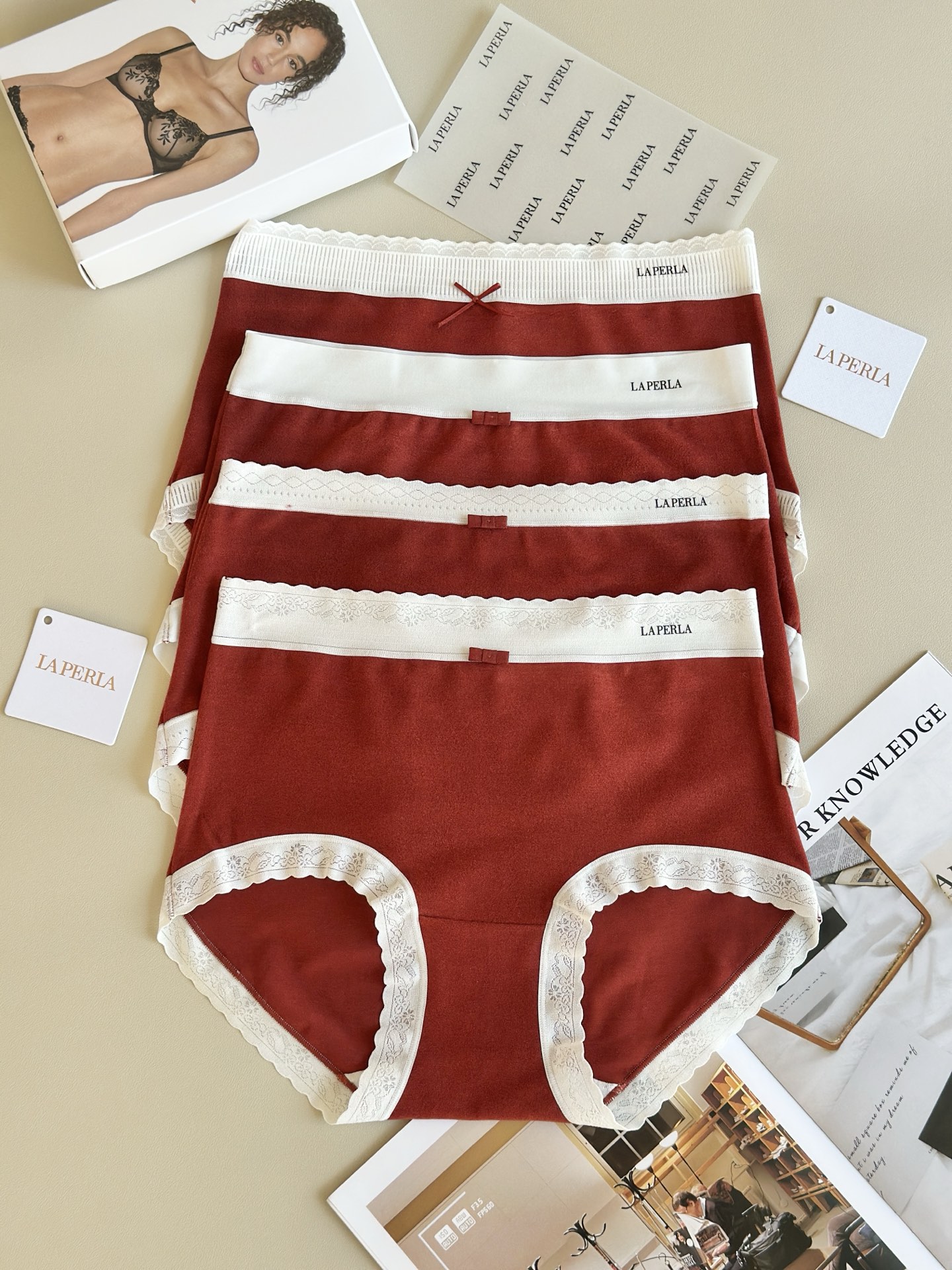 秋冬laPerla新款冬季无痕磨毛厚款德绒女士中腰三角内裤 大红中国红春节吉祥必备品冬季爆款舒适磨毛面料