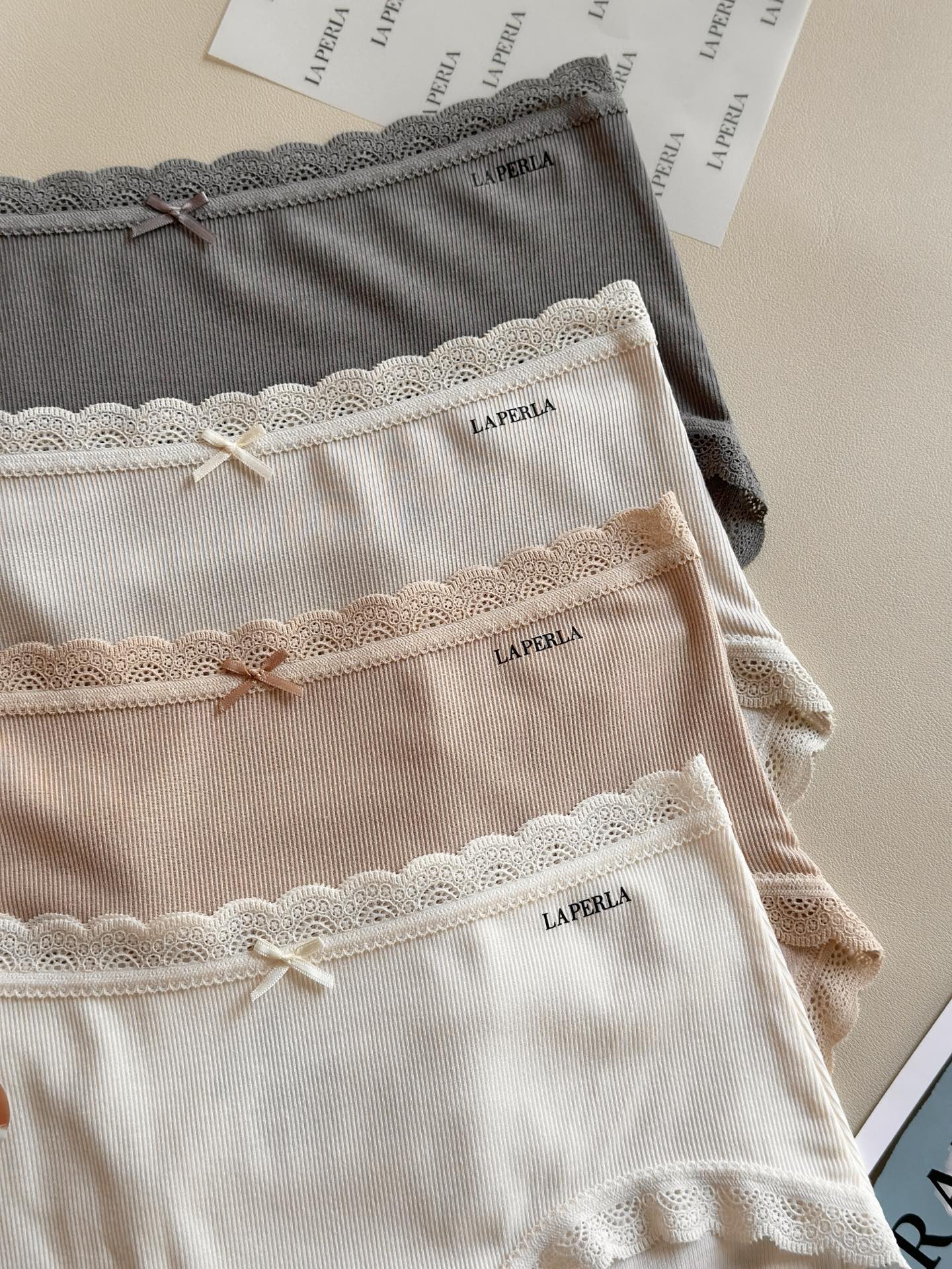 ⚠️‼️‼️ LaPerla 新款舒适天花板裸感莫代尔桑蚕丝内裤软乎乎的细腻手感桑蚕丝加长裆10A抑菌 