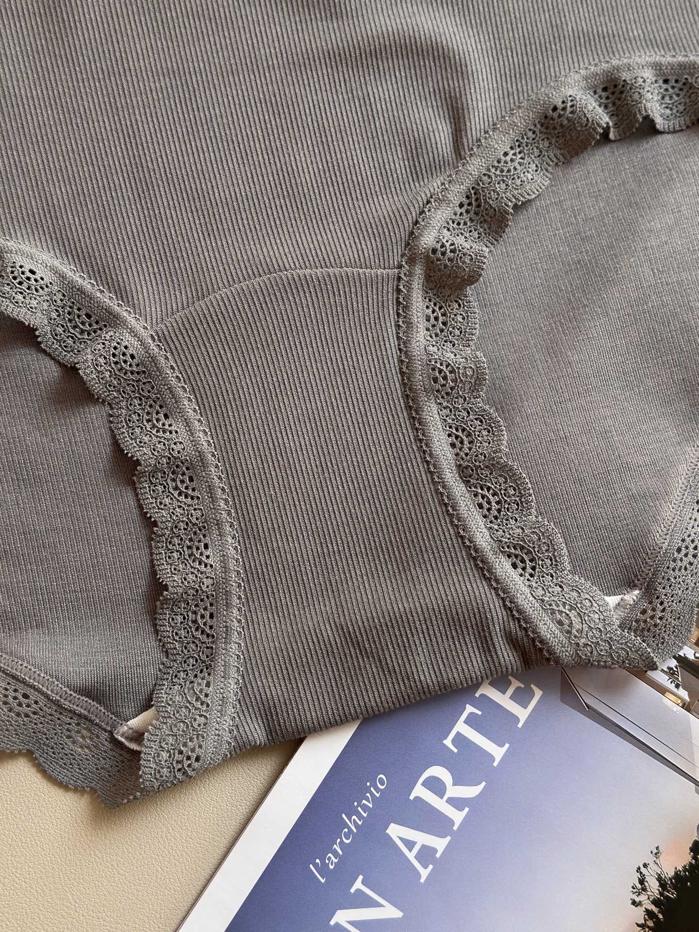 ⚠️‼️‼️ LaPerla 新款舒适天花板裸感莫代尔桑蚕丝内裤软乎乎的细腻手感桑蚕丝加长裆10A抑菌【