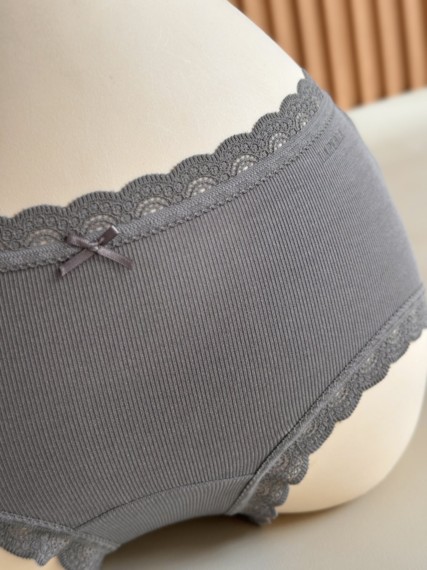 ⚠️‼️‼️ LaPerla 新款舒适天花板裸感莫代尔桑蚕丝内裤软乎乎的细腻手感桑蚕丝加长裆10A抑菌【