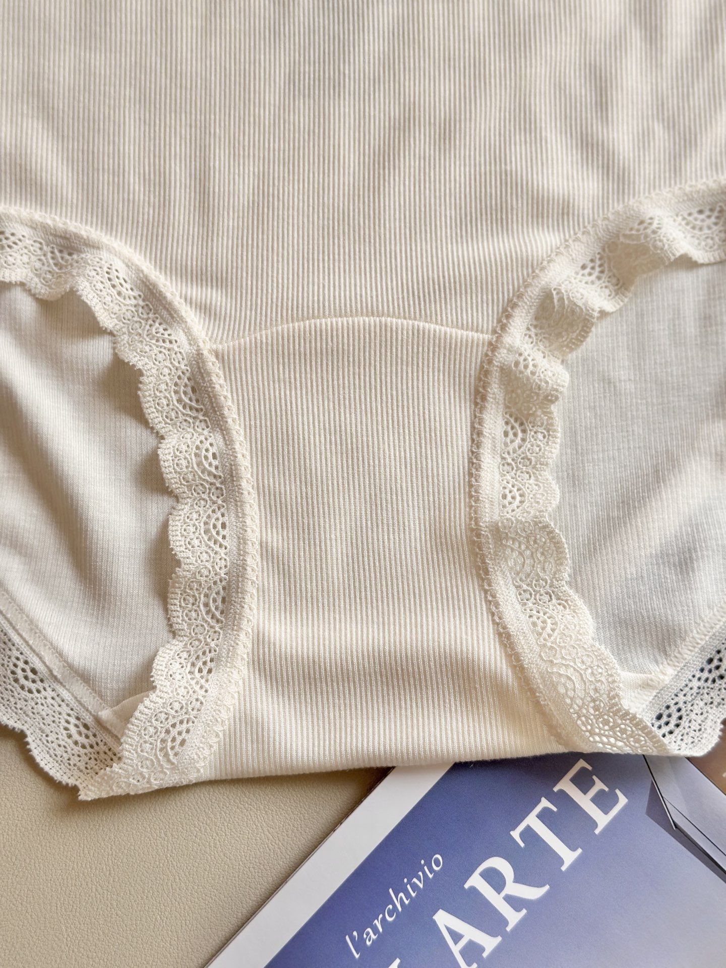 ⚠️‼️‼️ LaPerla 新款舒适天花板裸感莫代尔桑蚕丝内裤软乎乎的细腻手感桑蚕丝加长裆10A抑菌【