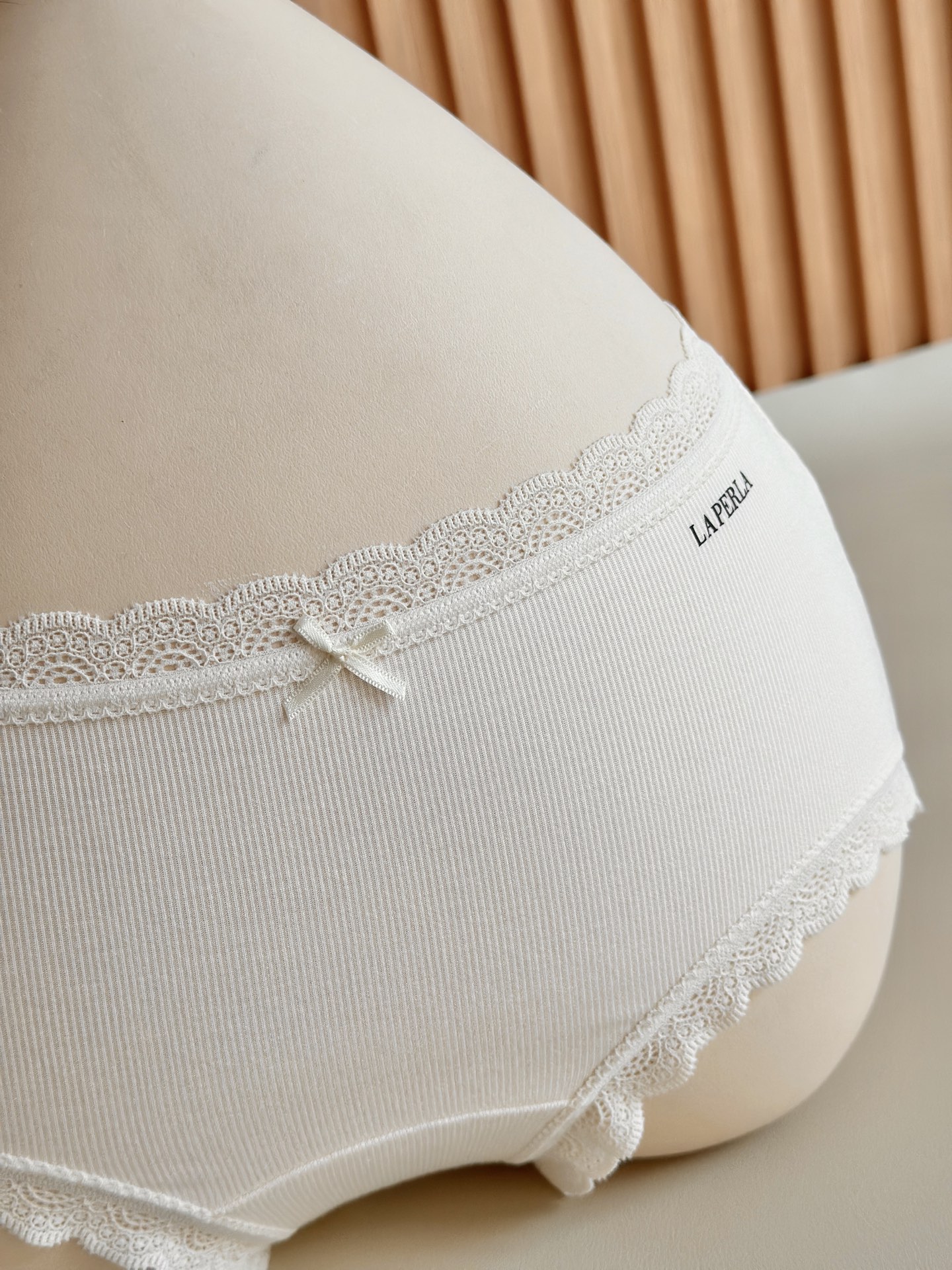 ⚠️‼️‼️ LaPerla 新款舒适天花板裸感莫代尔桑蚕丝内裤软乎乎的细腻手感桑蚕丝加长裆10A抑菌【