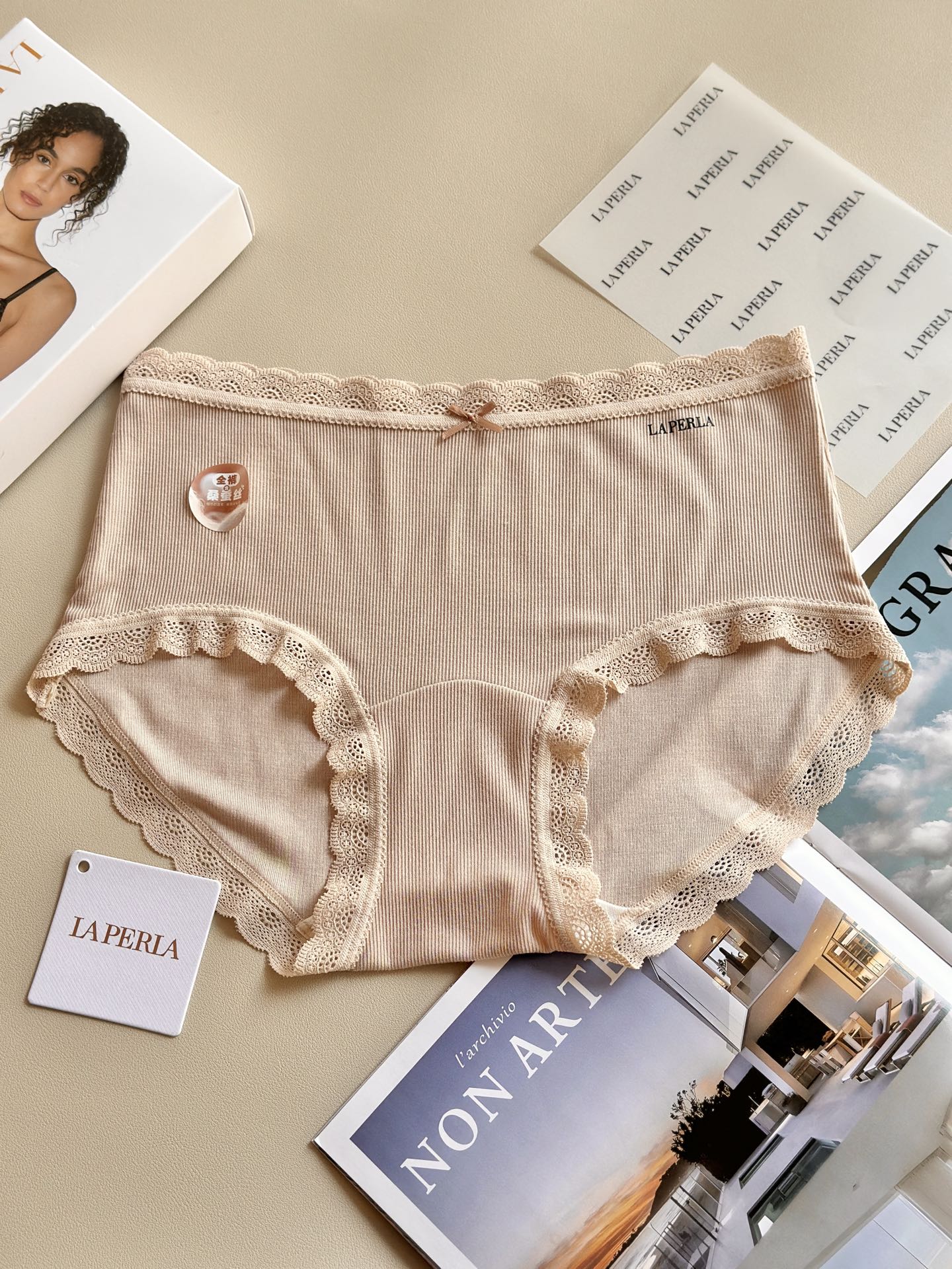 ⚠️‼️‼️ LaPerla 新款舒适天花板裸感莫代尔桑蚕丝内裤软乎乎的细腻手感桑蚕丝加长裆10A抑菌【