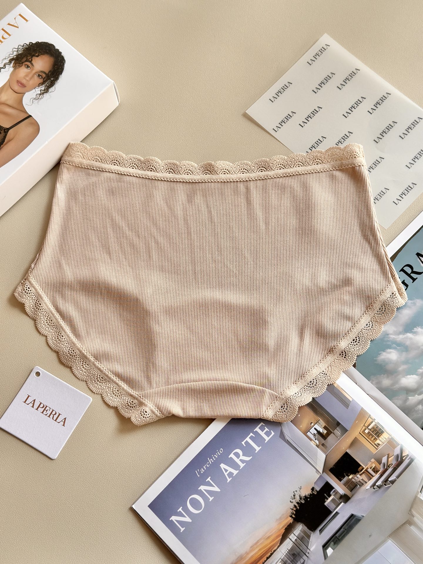 ⚠️‼️‼️ LaPerla 新款舒适天花板裸感莫代尔桑蚕丝内裤软乎乎的细腻手感桑蚕丝加长裆10A抑菌【