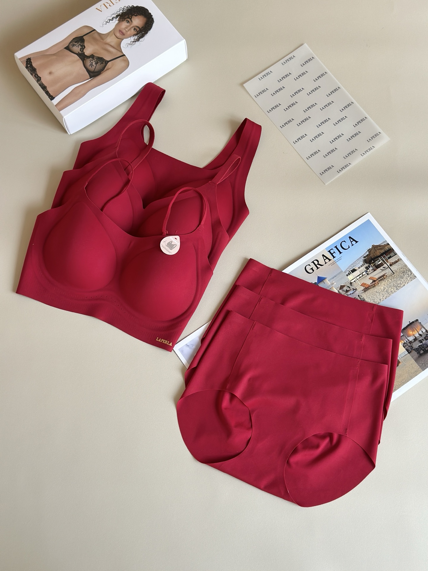 ‼️‼️LaPerla春节限订款:3D果冻普拉提云朵肌内衣【款号】： 002【名称】：3D果冻普拉提云朵