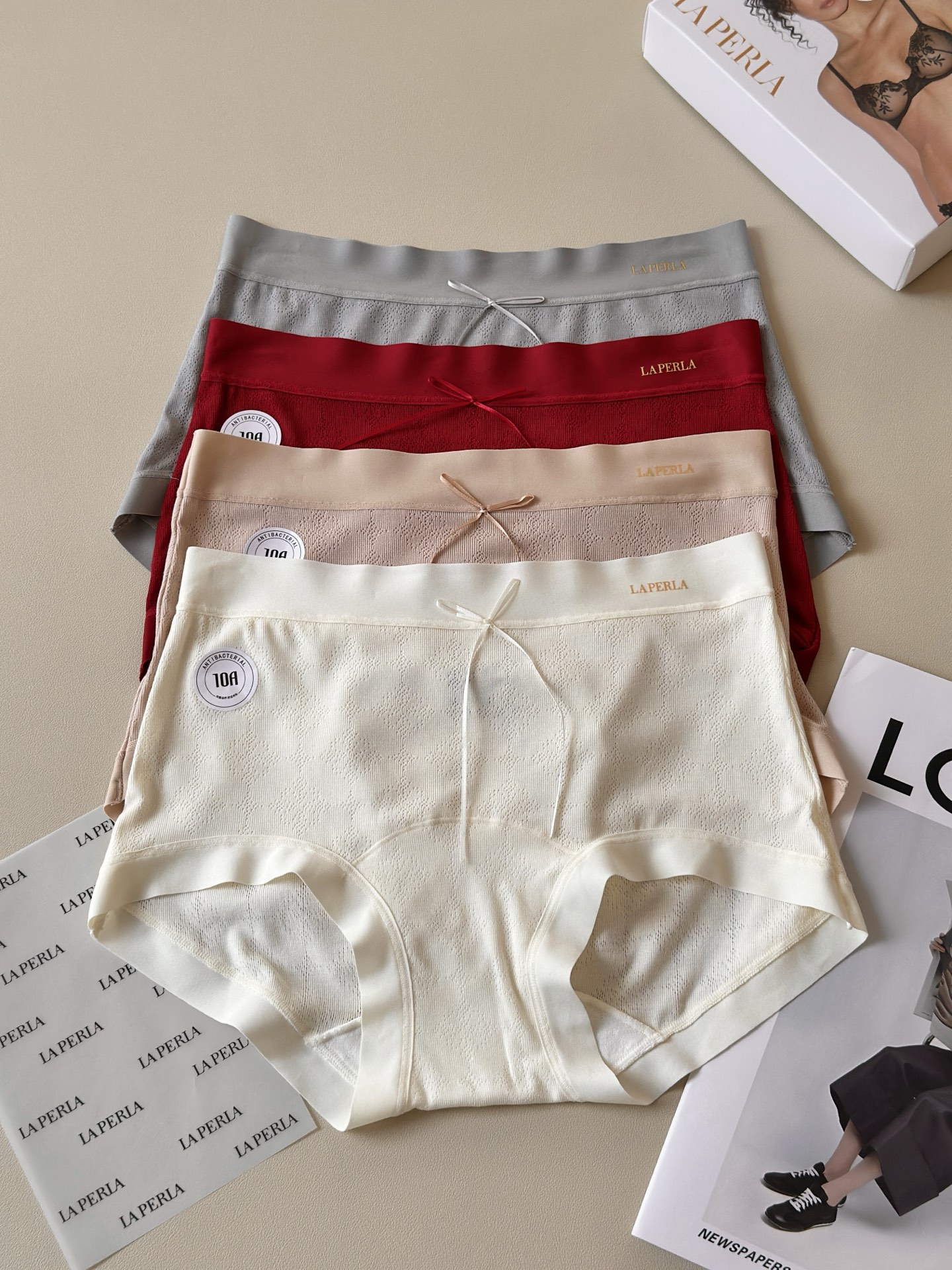 ‼️‼️福利面料：LaPerla大蝴蝶结镂空舒适再生纤维素纤维高配比面料001底档：100棉执行标准：G