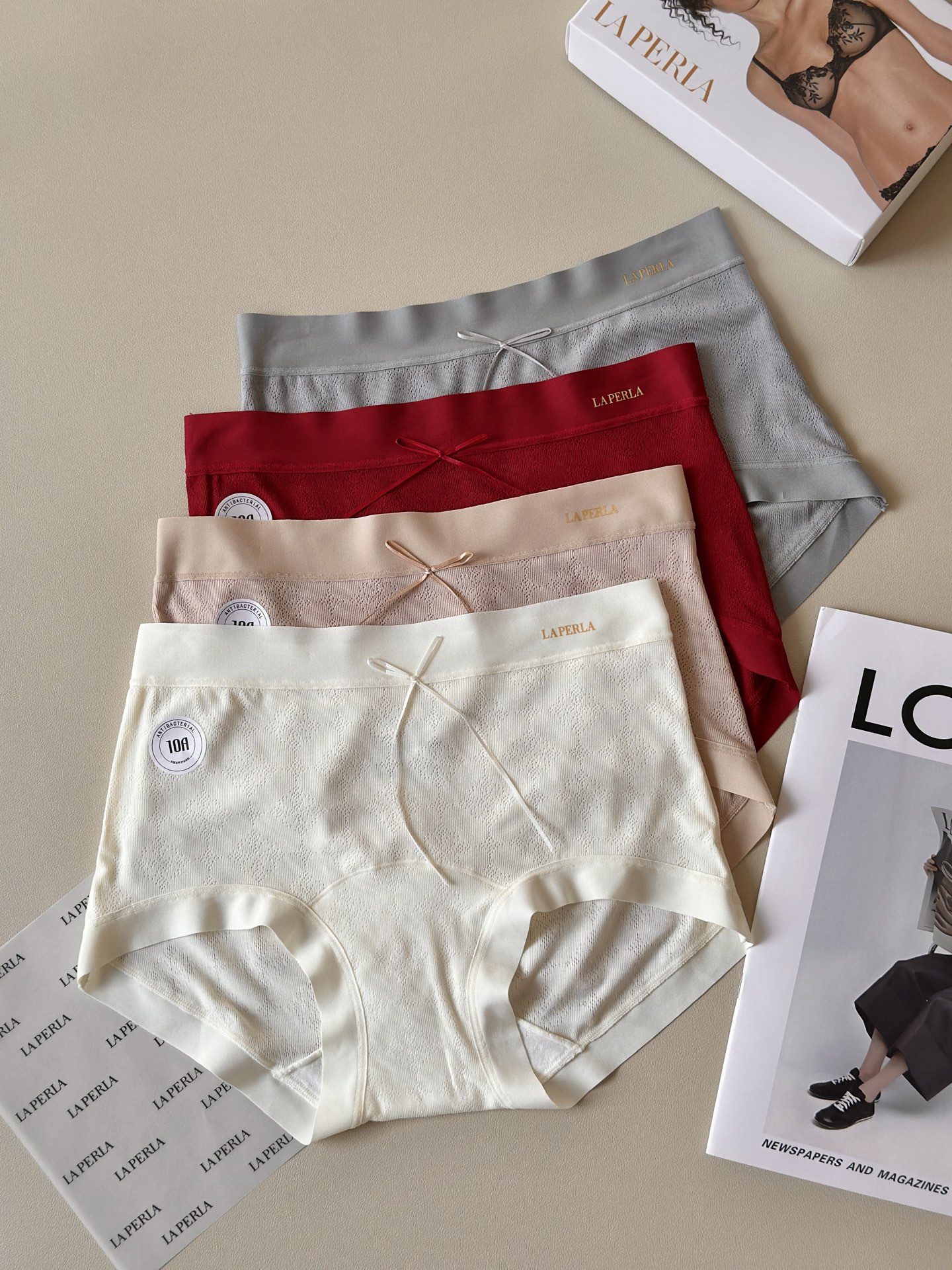 ‼️‼️福利面料：LaPerla大蝴蝶结镂空舒适再生纤维素纤维高配比面料001底档：100棉执行标准：G