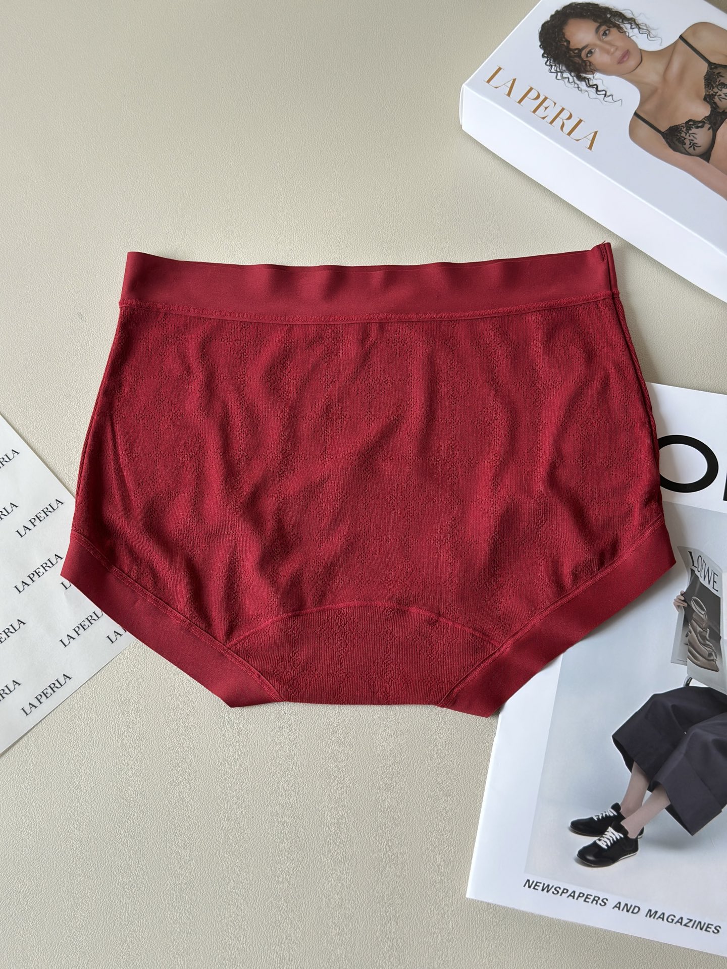 ‼️‼️福利面料：LaPerla大蝴蝶结镂空舒适再生纤维素纤维高配比面料001底档：100棉执行标准：G