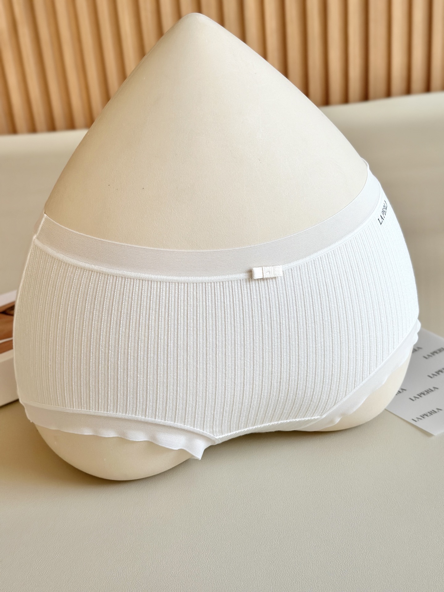 ‼️‼️LaPerla新款2026提花棉肌理感中腰女士内裤这才是高端内衣的“裸感”自由拒绝沉闷的单一纯色