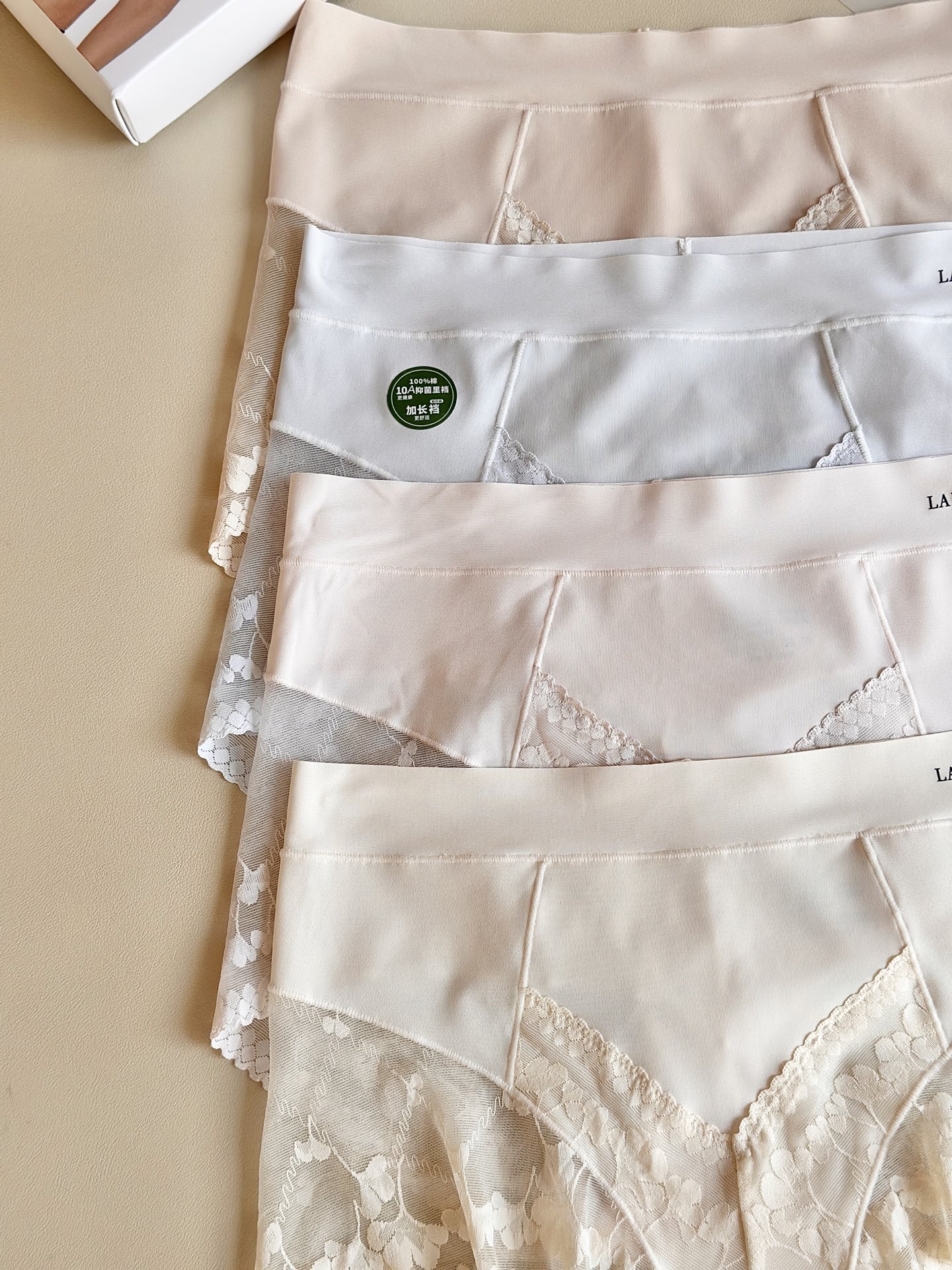 ‼️‼️ LaPerla 2026新款｜精致提花蕾丝内裤高级哑光肌理，软糯亲肤无感无痕工艺，高腰包裹更显