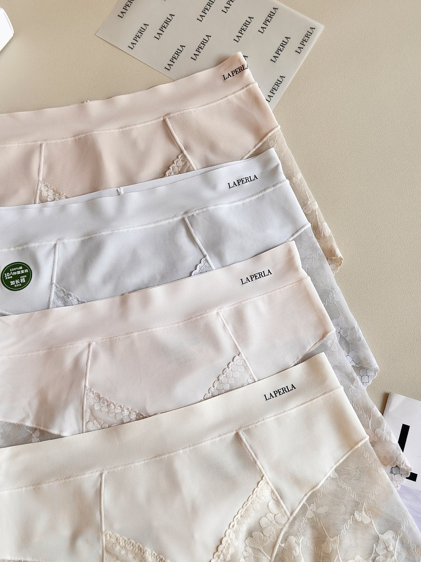 ‼️‼️ LaPerla 2026新款｜精致提花蕾丝内裤高级哑光肌理，软糯亲肤无感无痕工艺，高腰包裹更显