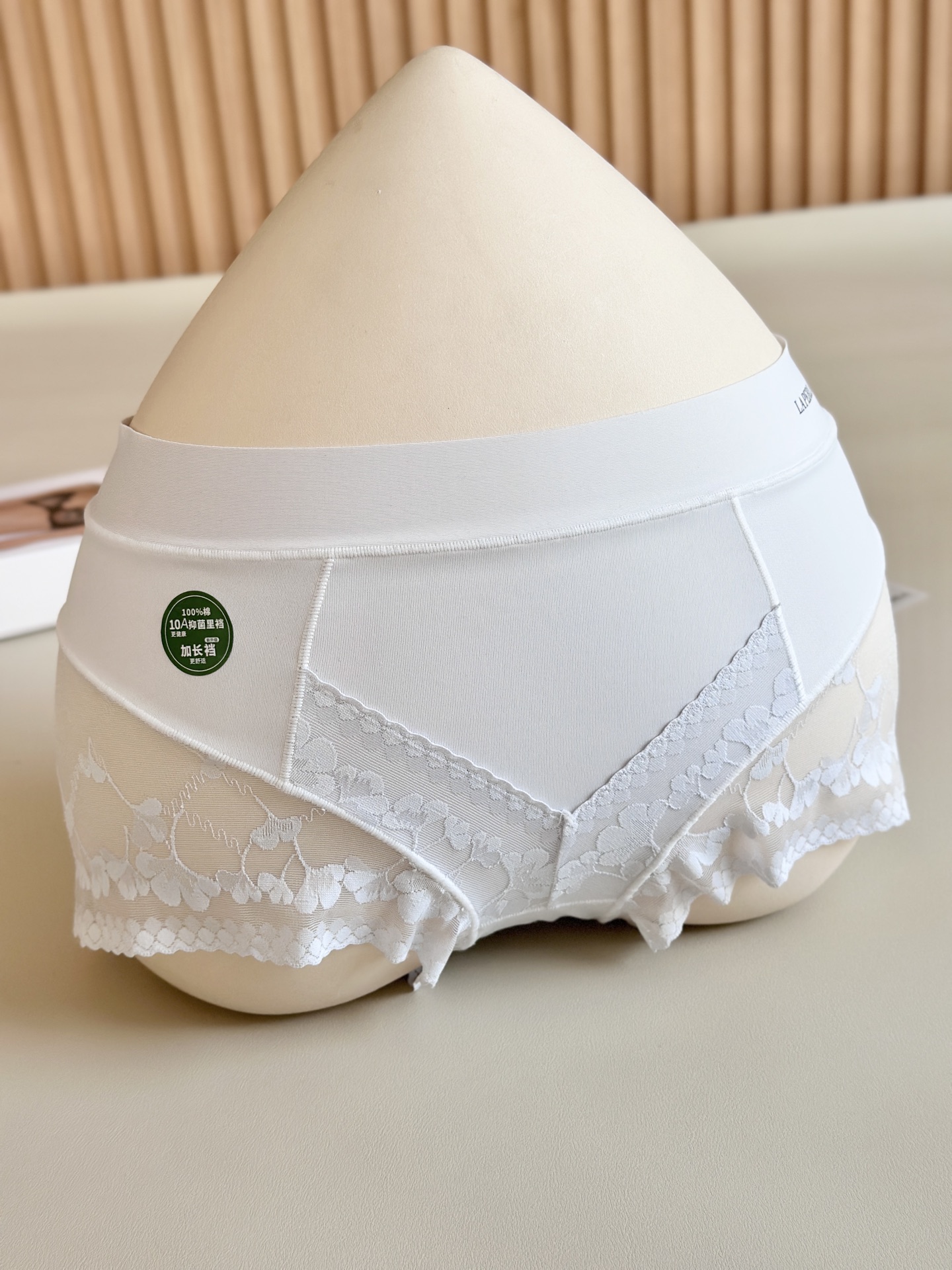 ‼️‼️ LaPerla 2026新款｜精致提花蕾丝内裤高级哑光肌理，软糯亲肤无感无痕工艺，高腰包裹更显