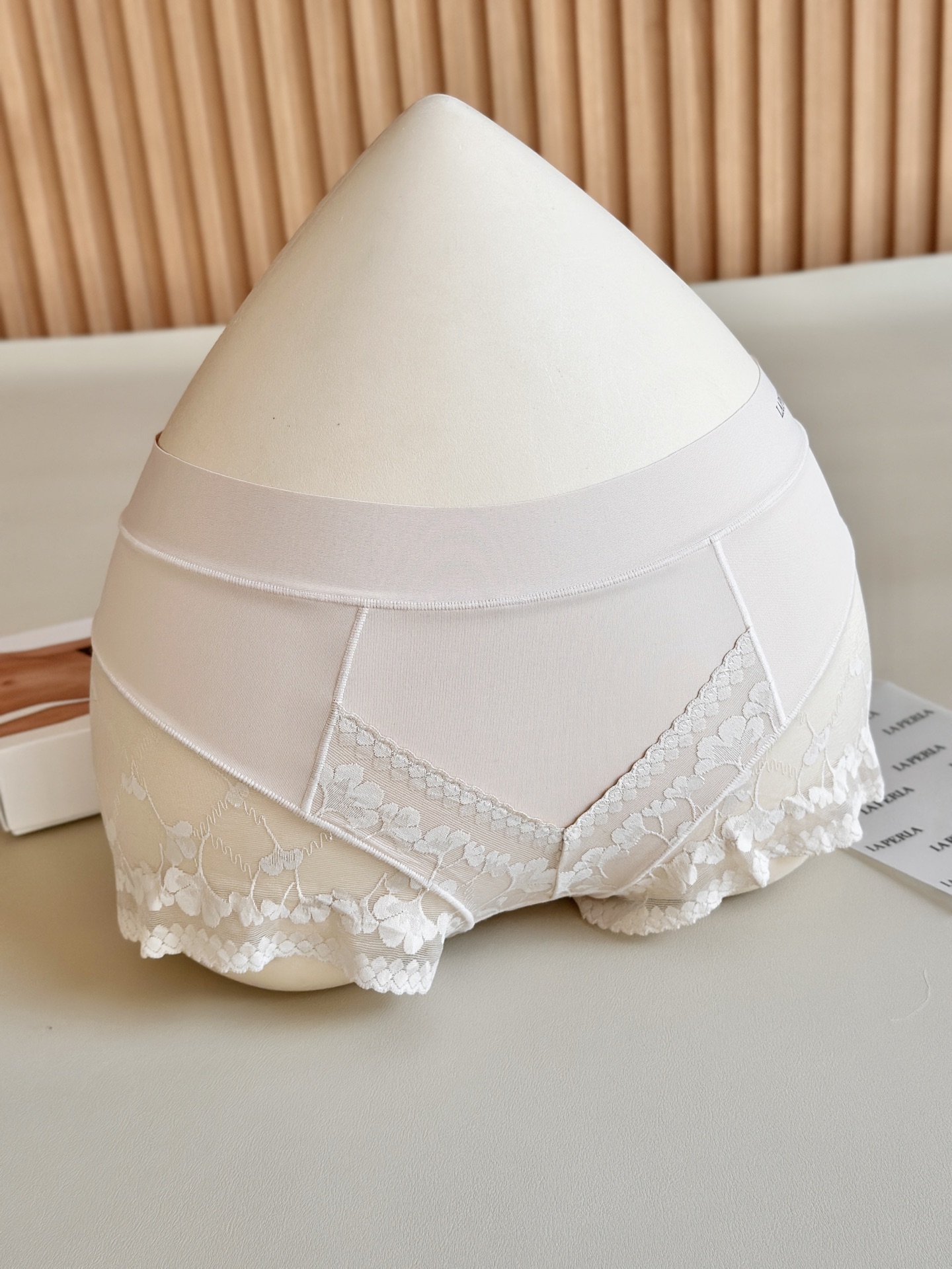 ‼️‼️ LaPerla 2026新款｜精致提花蕾丝内裤高级哑光肌理，软糯亲肤无感无痕工艺，高腰包裹更显