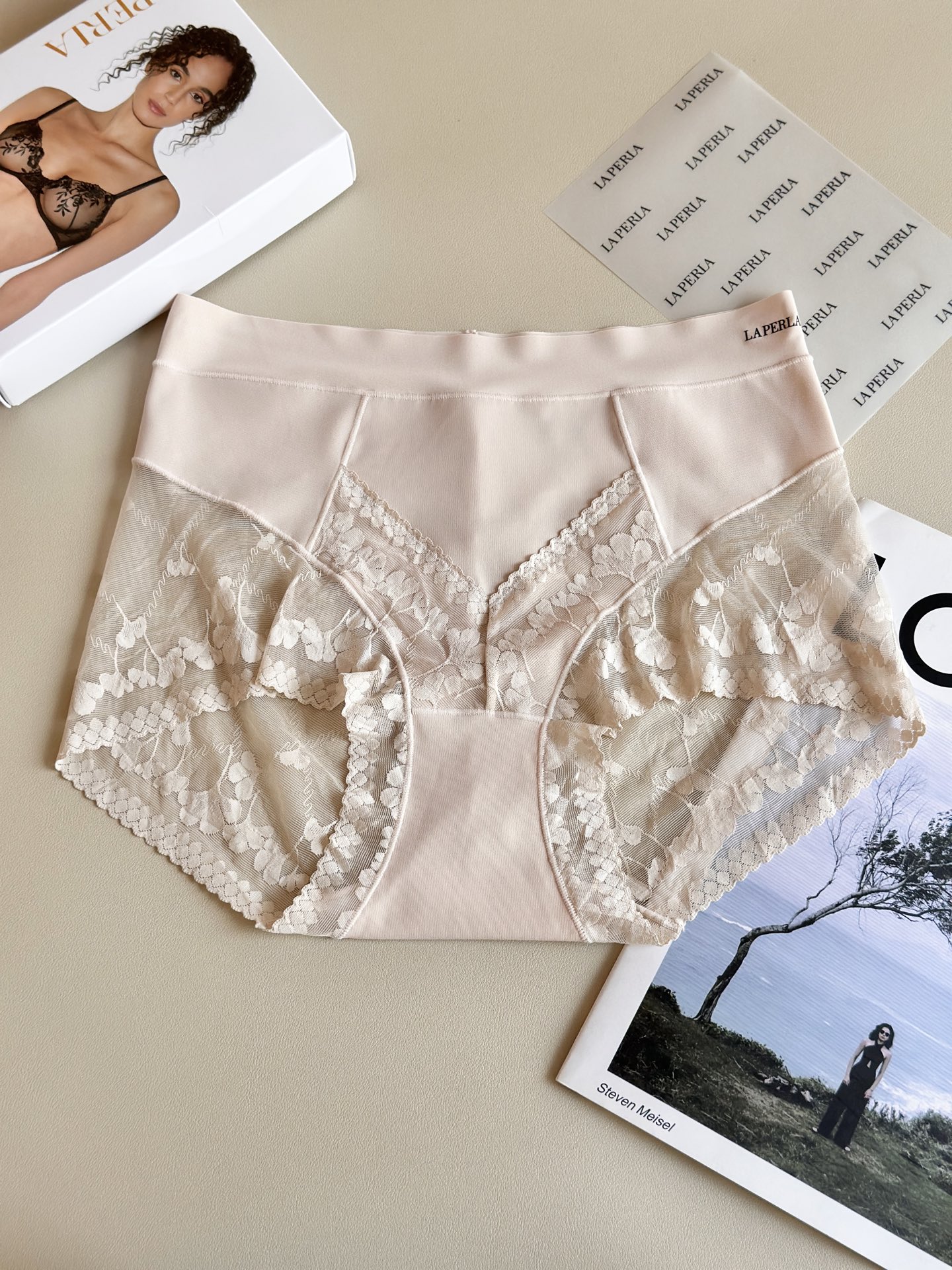 ‼️‼️ LaPerla 2026新款｜精致提花蕾丝内裤高级哑光肌理，软糯亲肤无感无痕工艺，高腰包裹更显