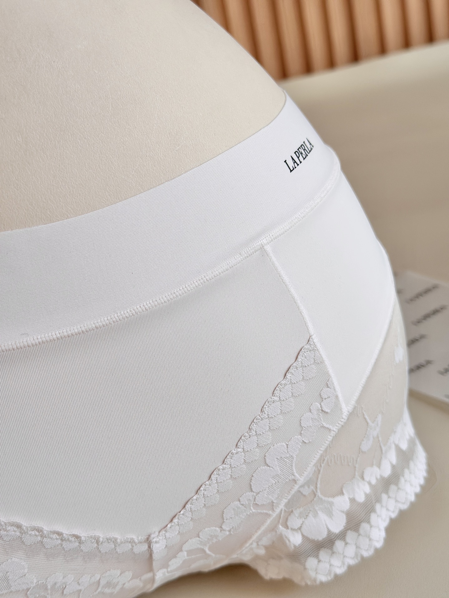 ‼️‼️ LaPerla 2026新款｜精致提花蕾丝内裤高级哑光肌理，软糯亲肤无感无痕工艺，高腰包裹更显