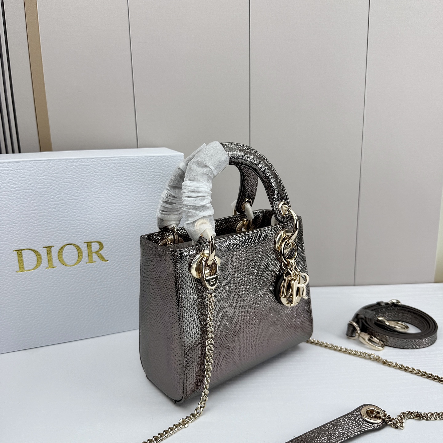 Dior迪奥戴妃包蜥蜴纹可可爱爱 小巧玲珑 优雅精致 仙女必备款尺寸：17.8.15