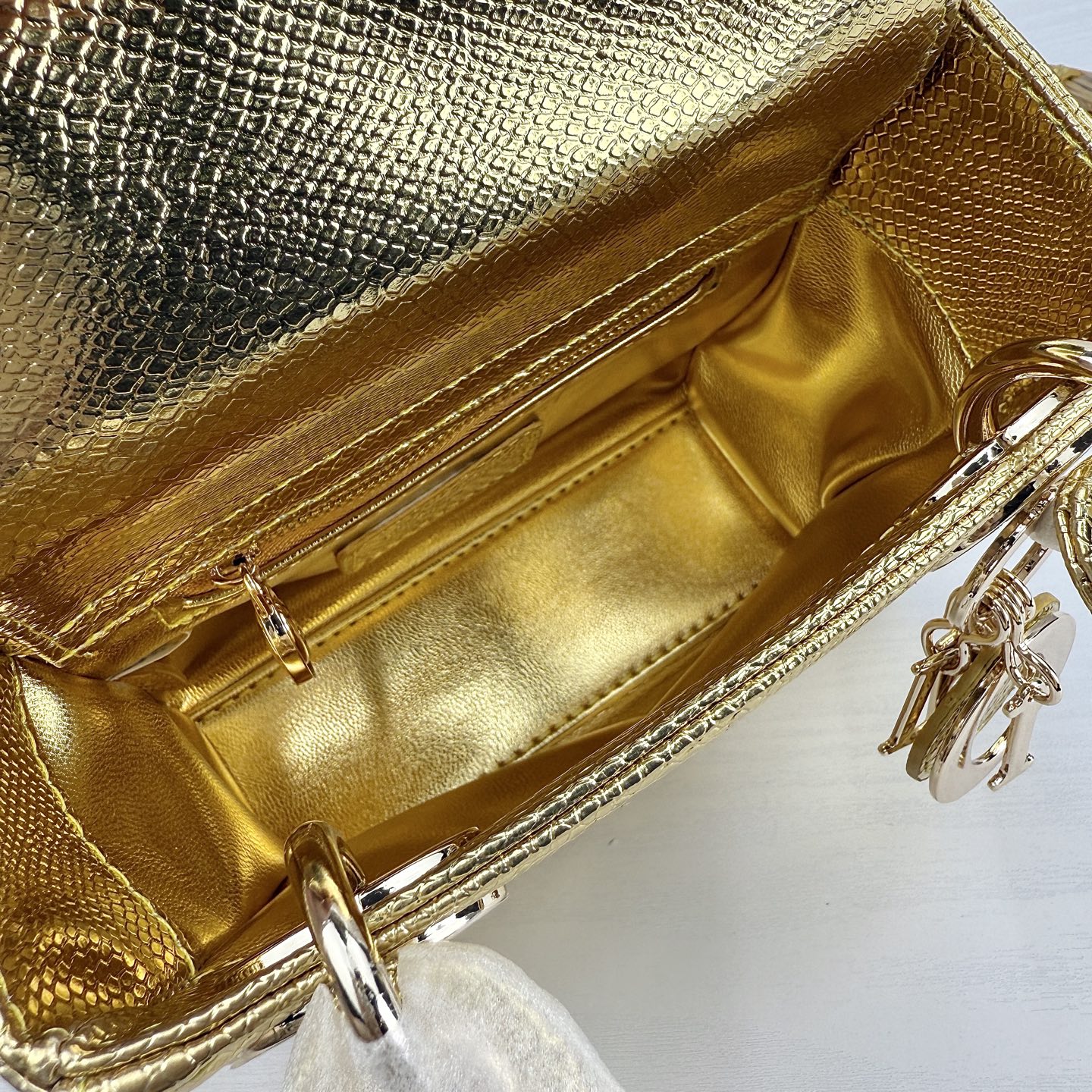 Dior迪奥戴妃包蜥蜴纹可可爱爱 小巧玲珑 优雅精致 仙女必备款尺寸：17.8.15