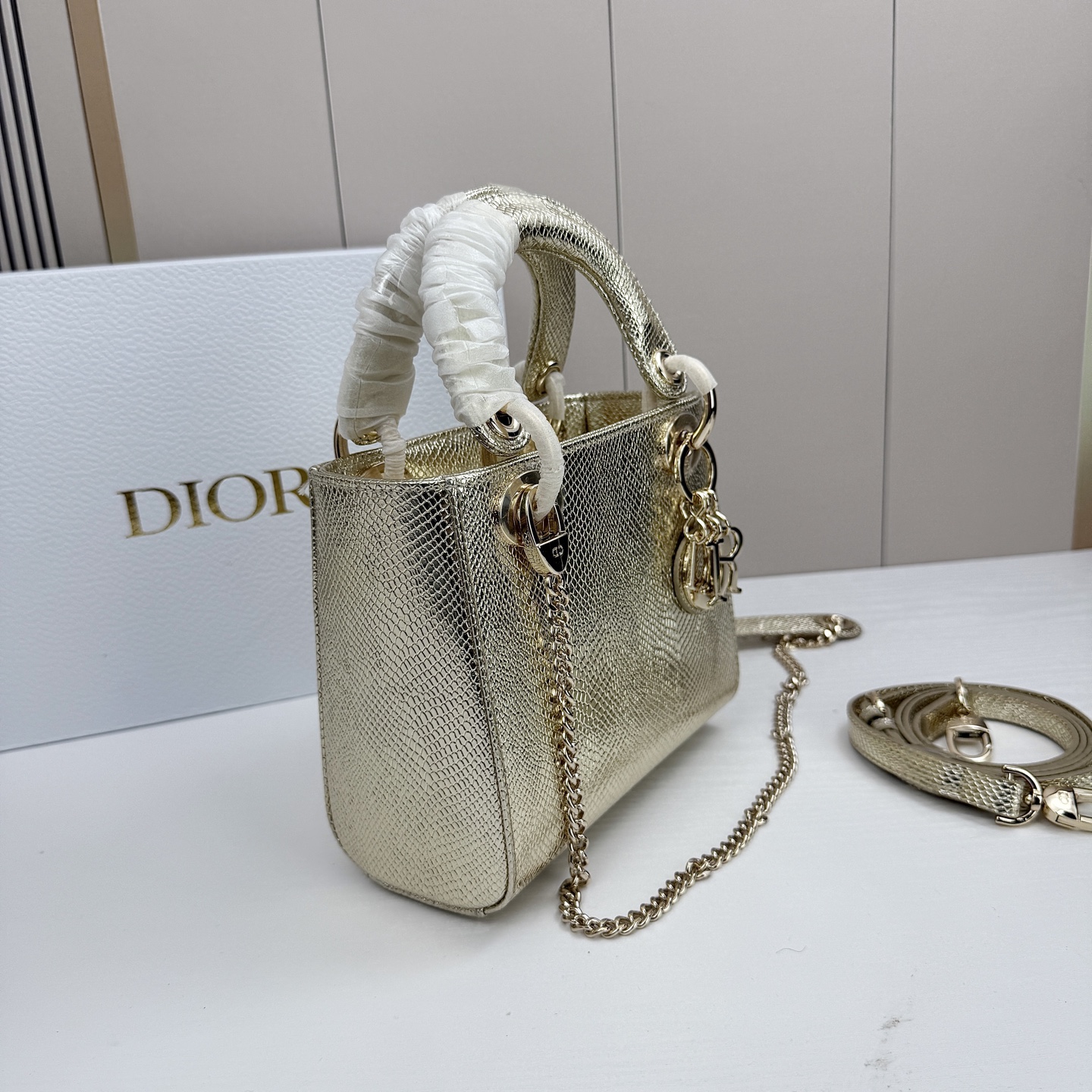 Dior迪奥戴妃包蜥蜴纹可可爱爱 小巧玲珑 优雅精致 仙女必备款尺寸：17.8.15