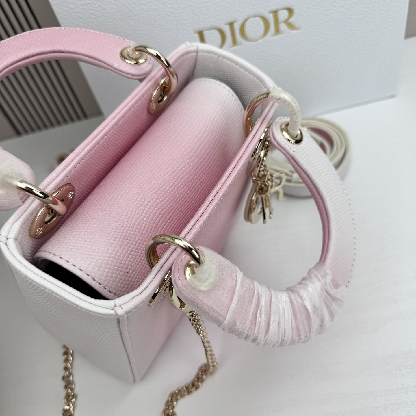 Dior迪奥戴妃包蜥蜴纹可可爱爱 小巧玲珑 优雅精致 仙女必备款尺寸：17.8.15