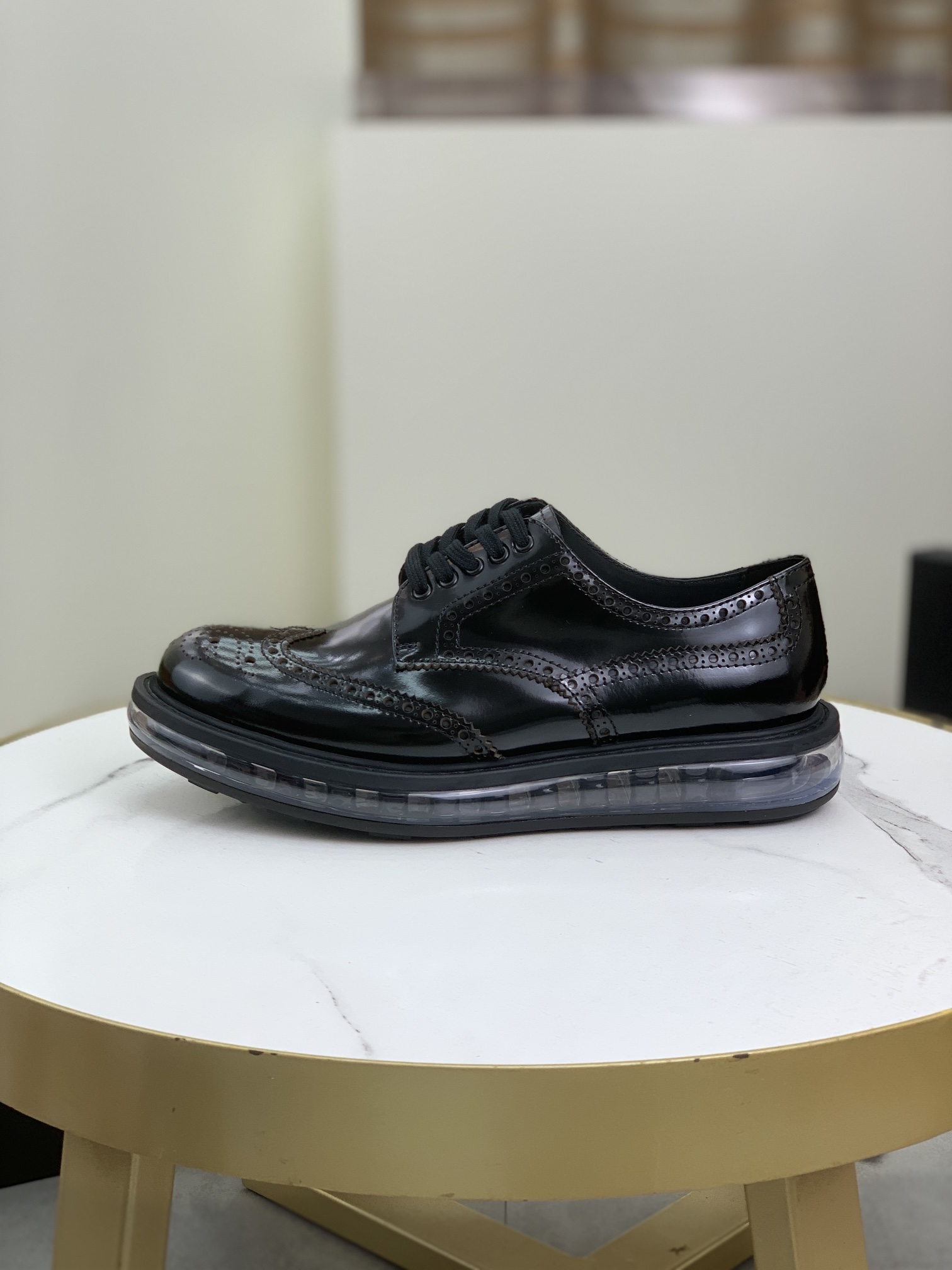 Versión superior real (serie de suela con colchón de aire) pedido original PRADA Los nuevos zapatos deportivo…