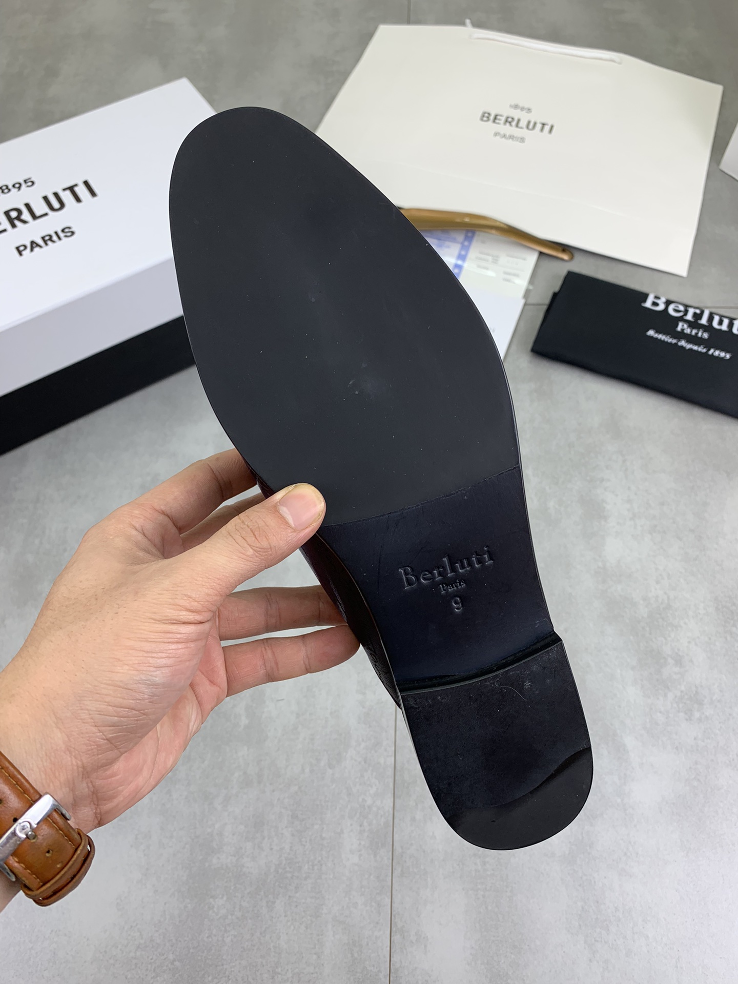 Precio de fábrica P420 Berluti/Bruti 2024 nuevos zapatos semi-deslizantes de cuero de vaca importado