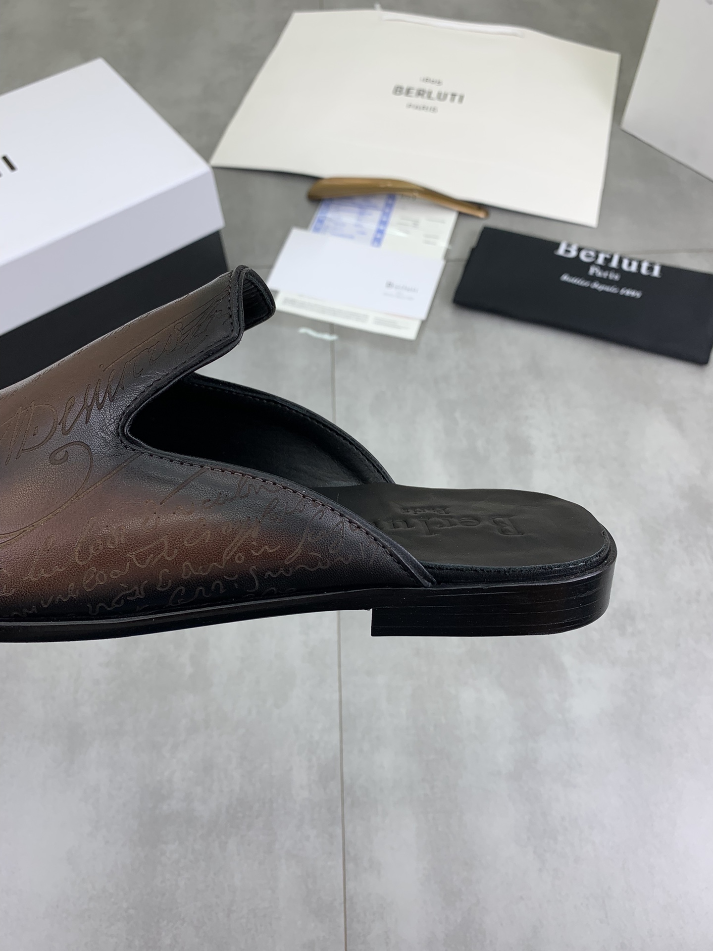Precio de fábrica P420 Berluti/Bruti 2024 nuevos zapatos semi-deslizantes de cuero de vaca importado