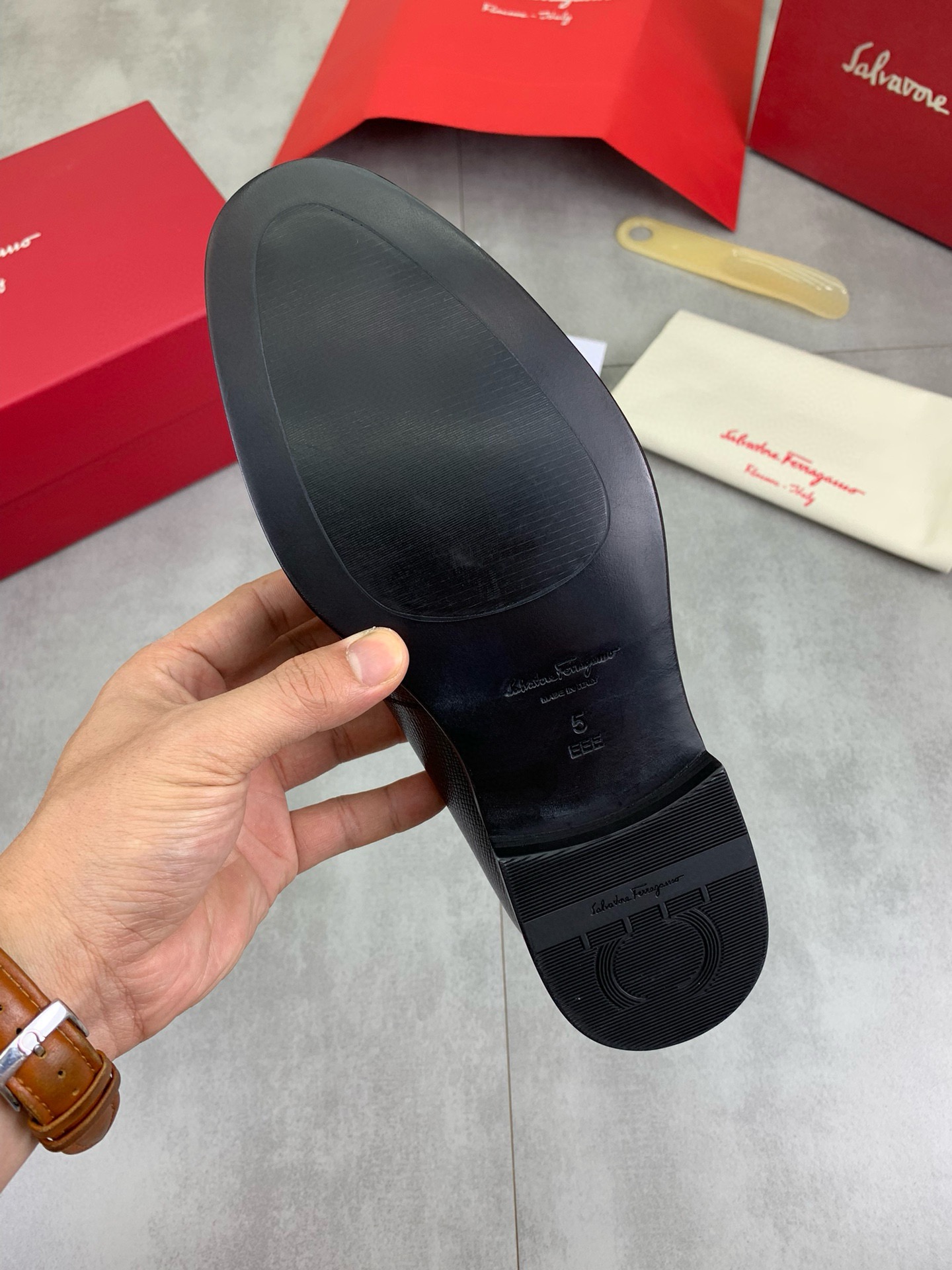 Salvatore Ferragamo Men's Leather Loafers - Classic Business Formal Shoes 9 i1732127740 1622 3