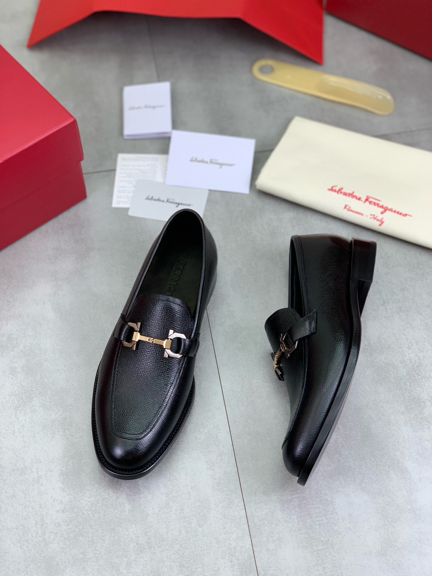 Salvatore Ferragamo Men's Leather Loafers - Classic Business Formal Shoes 6 i1732127740 8039 4