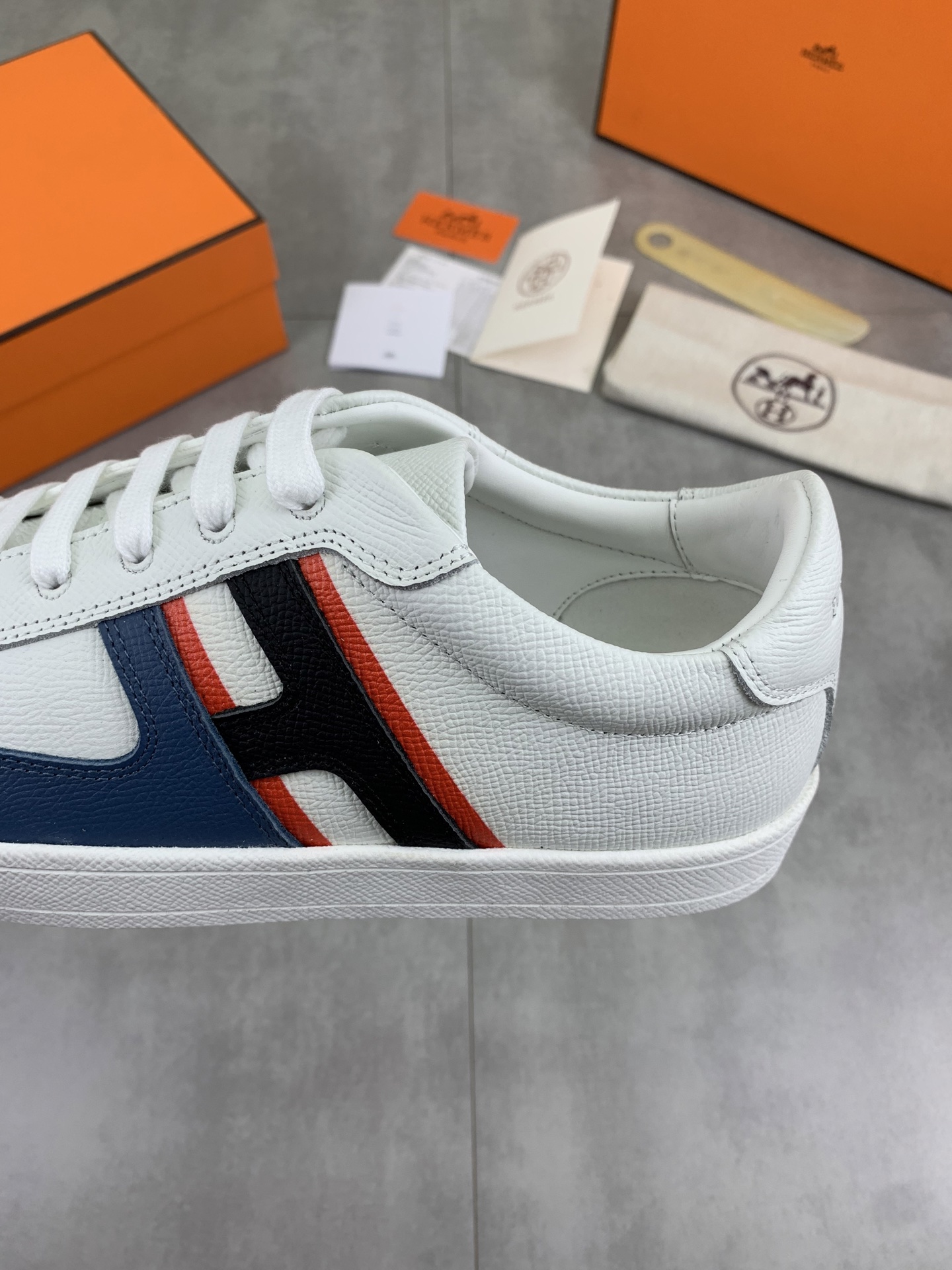 Hermes Men's Leather Sneakers, Designer Fashion Sneakers, Lace-up Casual Shoes 8 i1743177115531 3123 0 6
