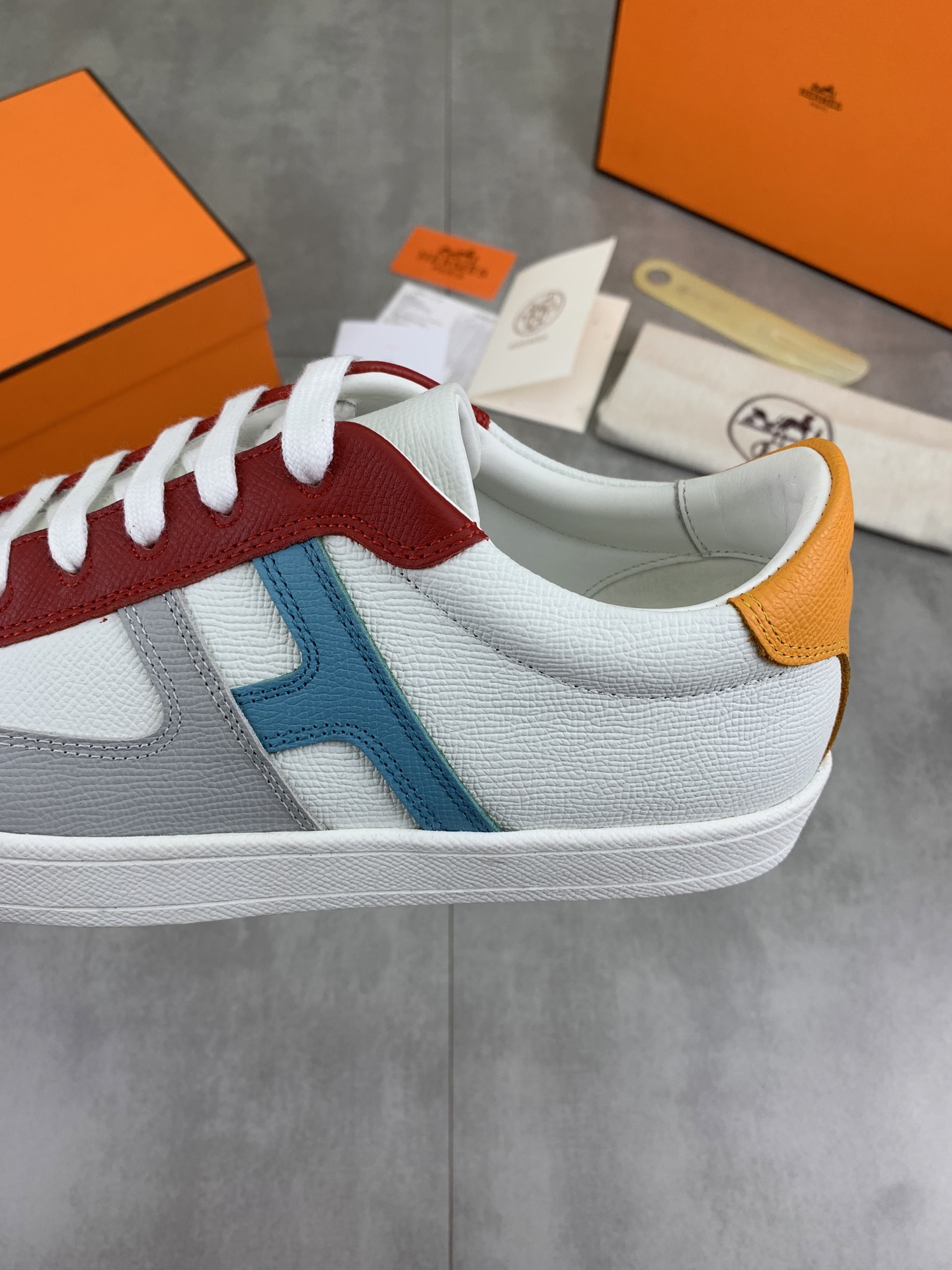 Hermès Men's Leather Sneakers with 'H' Cutout, Luxurious Comfort 8 i1743177165492 3265 0 6