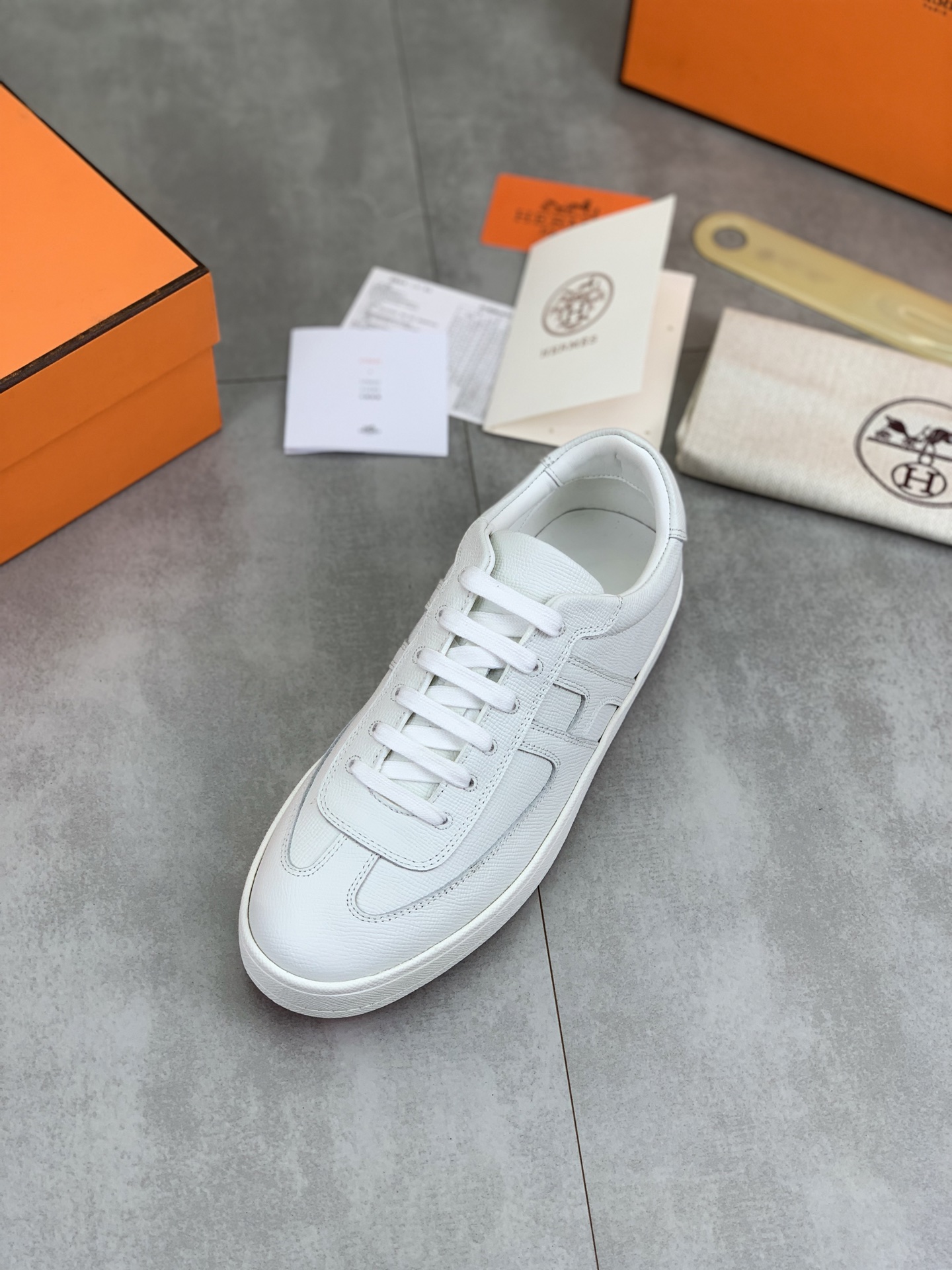 Hermes Men's White Leather Sneakers with Iconic Perforated H Logo 5 i1743177218377 2425 0 3