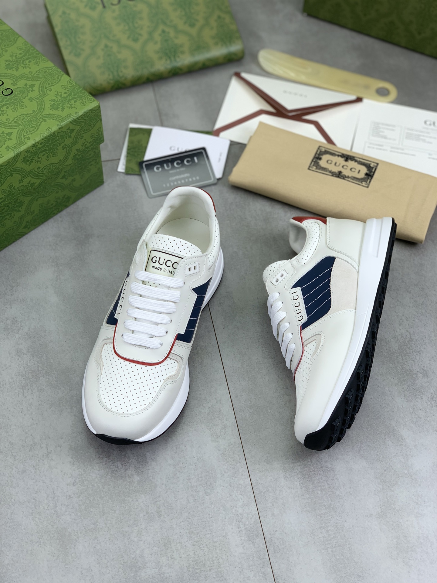 Gucci Men's Leather and Technical Canvas Sneaker Retro Style Lace-up Shoes 6 i1743613622418 4561 0 4