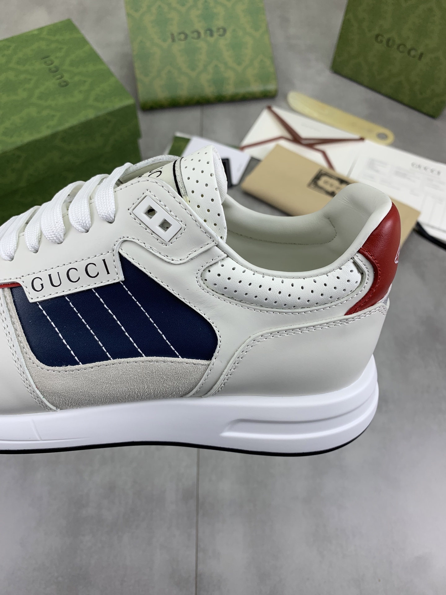 Gucci Men's Leather and Technical Canvas Sneaker Retro Style Lace-up Shoes 8 i1743613622443 3042 0 6