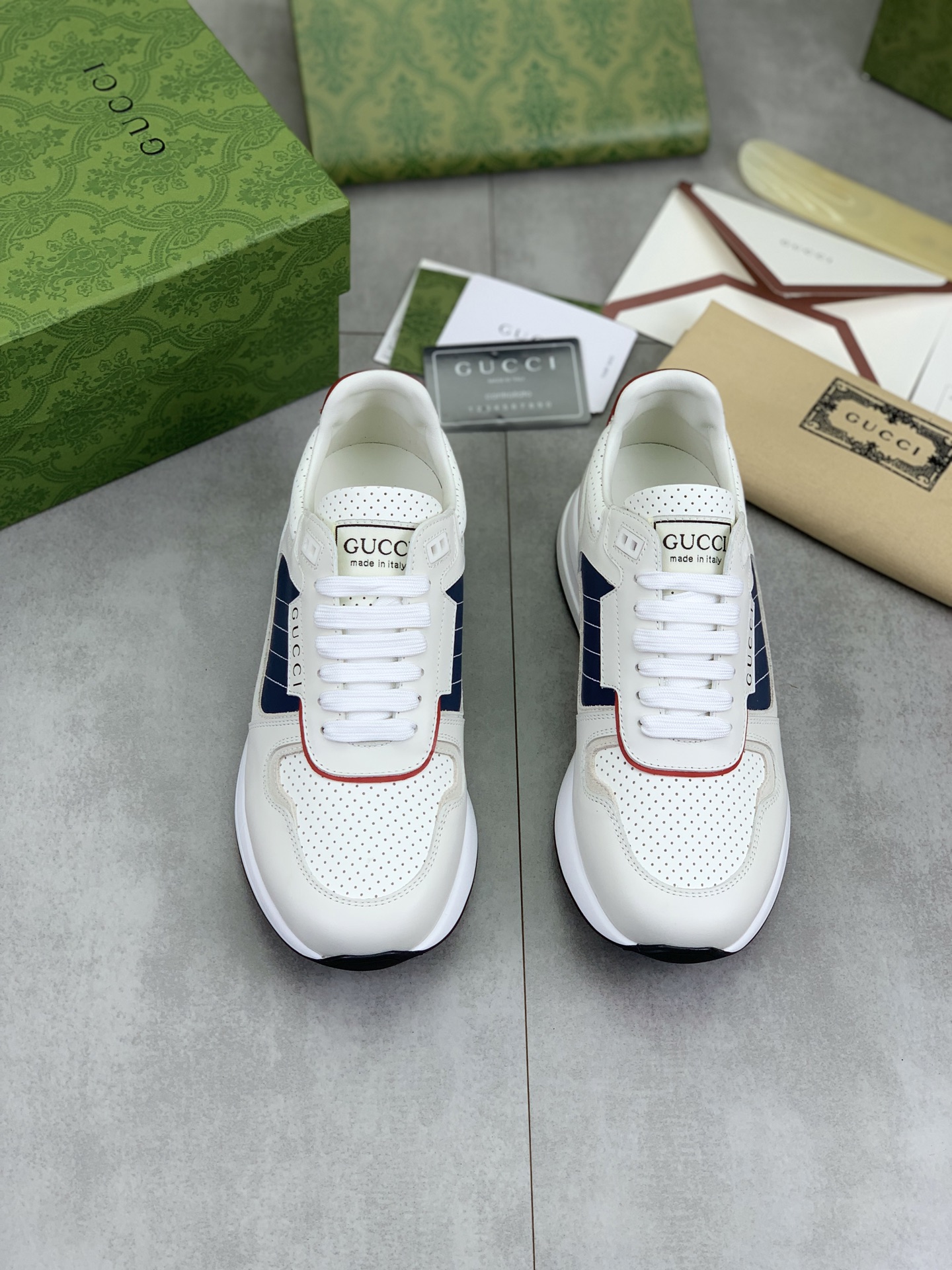 Gucci Men's Leather and Technical Canvas Sneaker Retro Style Lace-up Shoes 3 i1743613622455 6110 0 1