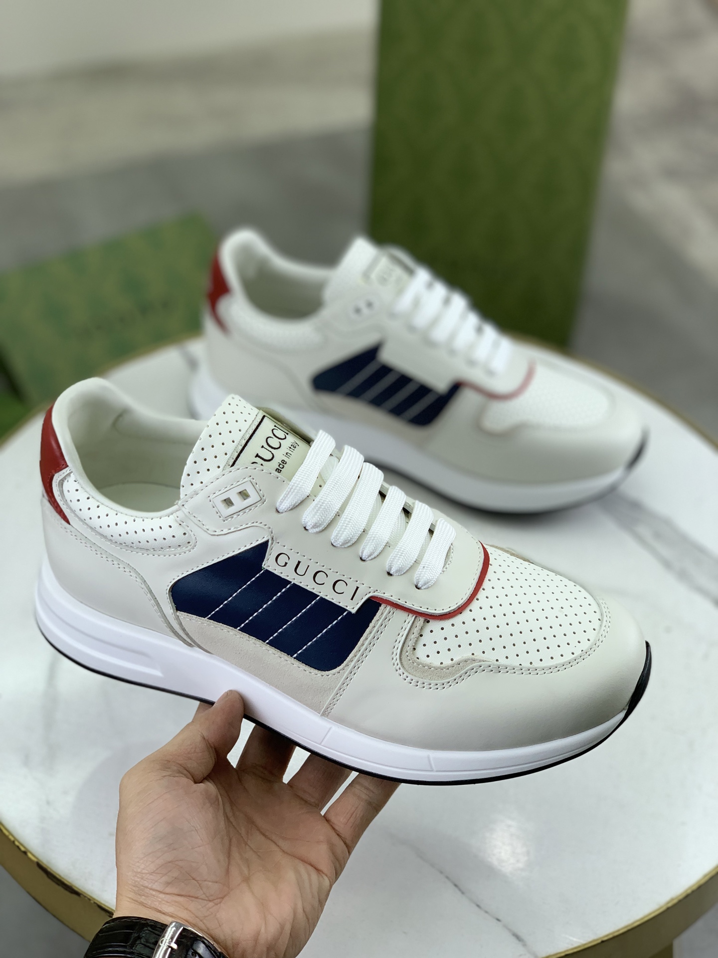 Gucci Men's Leather and Technical Canvas Sneaker Retro Style Lace-up Shoes 4 i1743613622610 6850 0 2