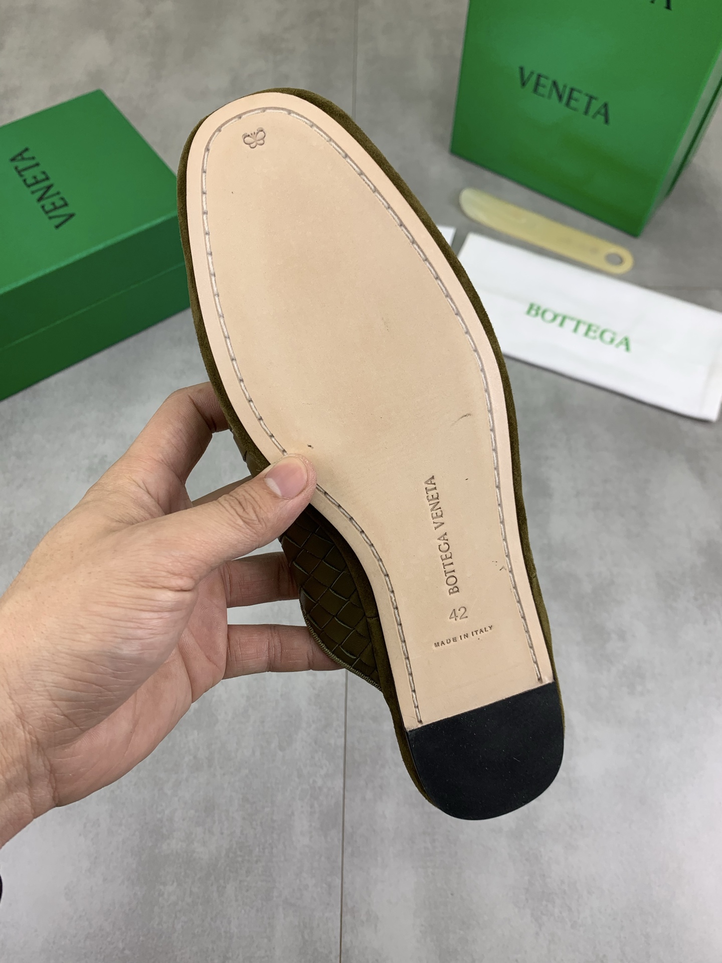 Bottega Veneta Woven Leather Mules, Business Loafers for Men and Women 9 i1745167516338 3810 0 7