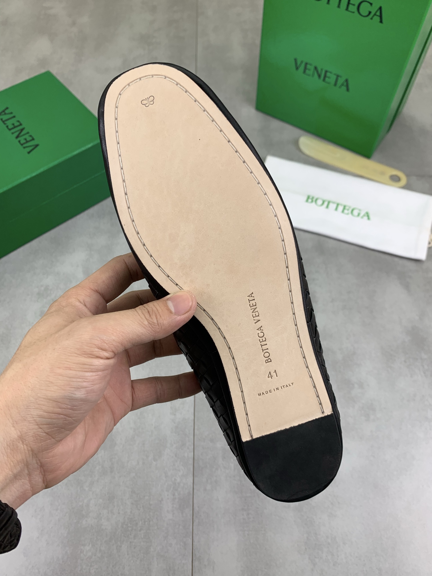 Bottega Veneta Woven Leather Loafers - Timeless Style and Comfort 9 i1745167550930 7381 0 7