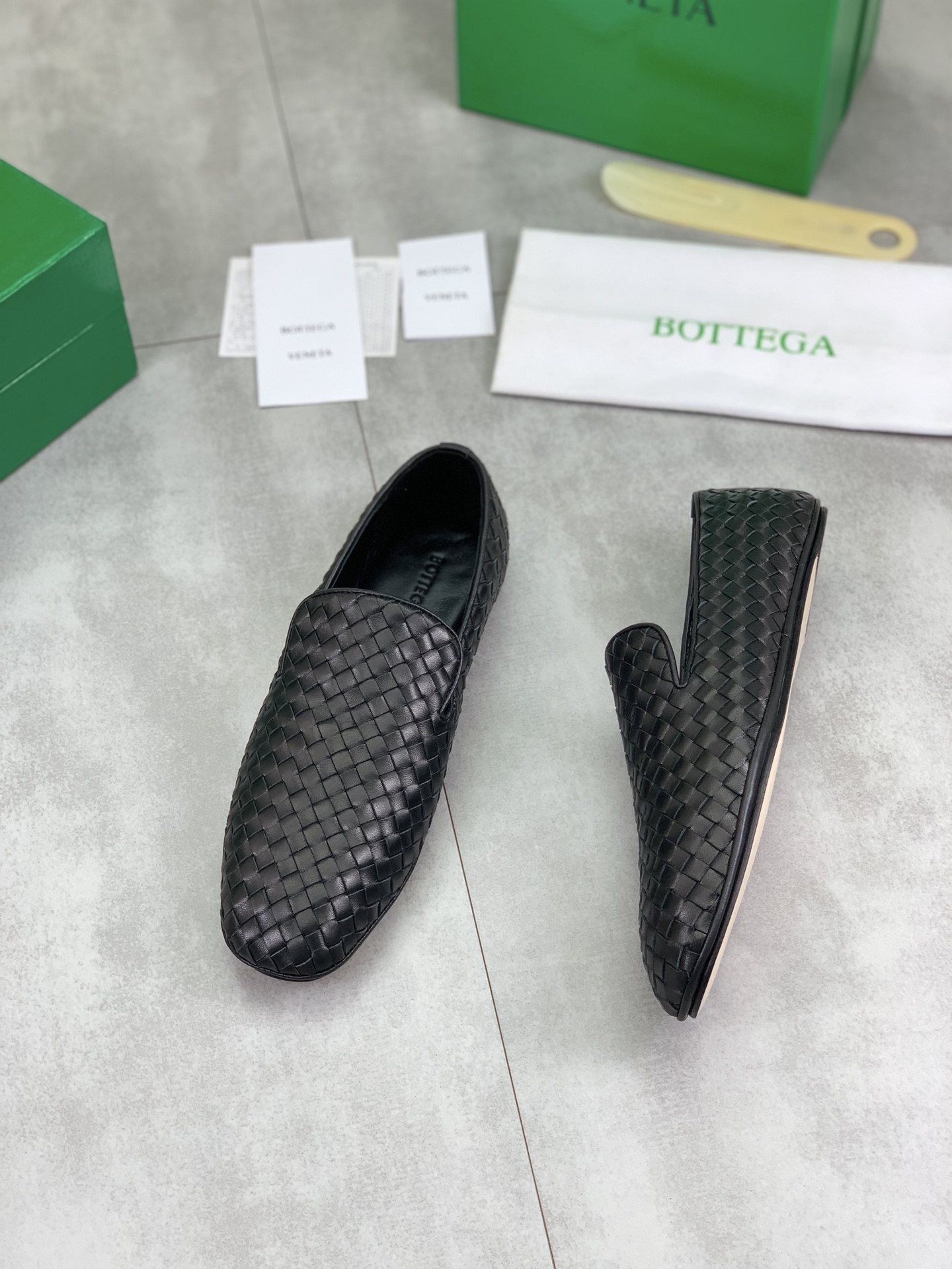 Bottega Veneta Woven Leather Loafers - Timeless Style and Comfort 6 i1745167553802 3977 0 4