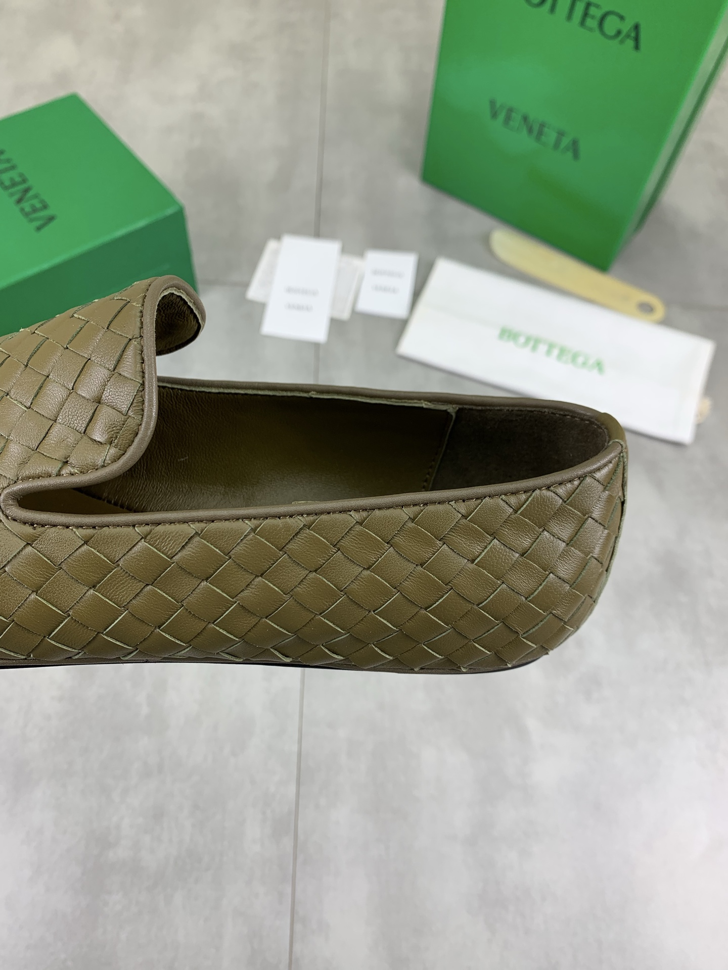 Bottega Veneta Woven Leather Loafers - Premium Quality & Craftsmanship 8 i1745167622251 1683 0 6