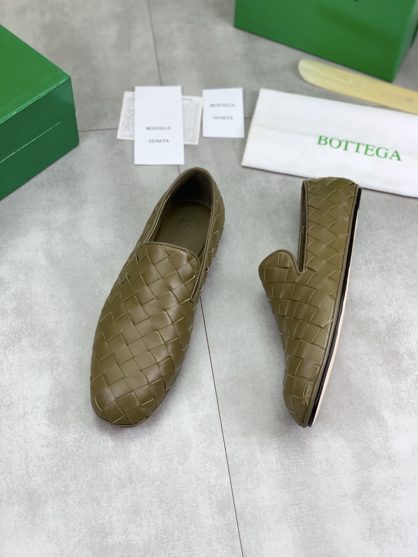 Bottega Veneta Woven Leather Loafers - Handcrafted Italian Style and Comfort 6 i1745167669268 2700 0 4