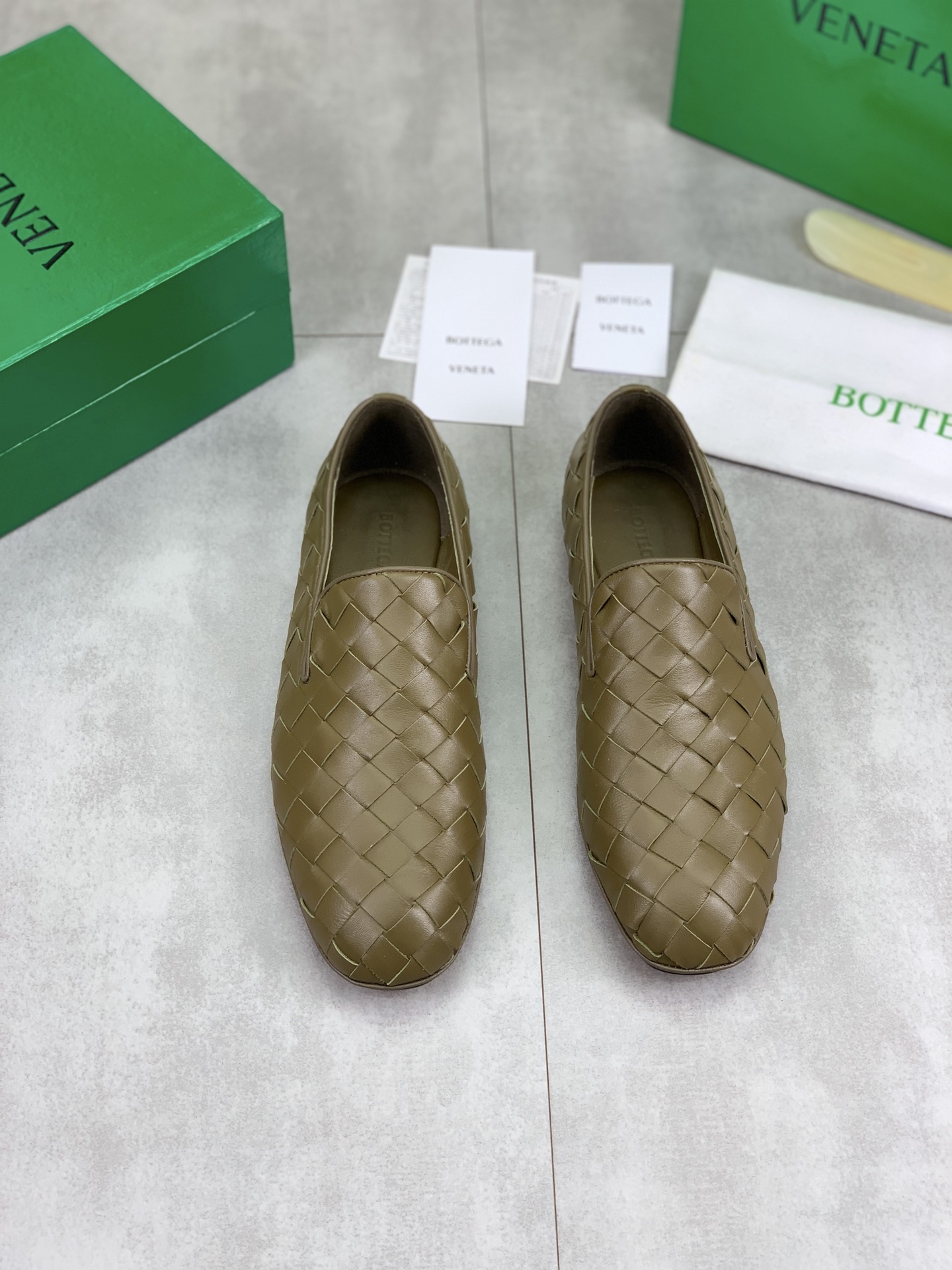 Bottega Veneta Woven Leather Loafers - Handcrafted Italian Style and Comfort 3 i1745167669366 7820 0 1