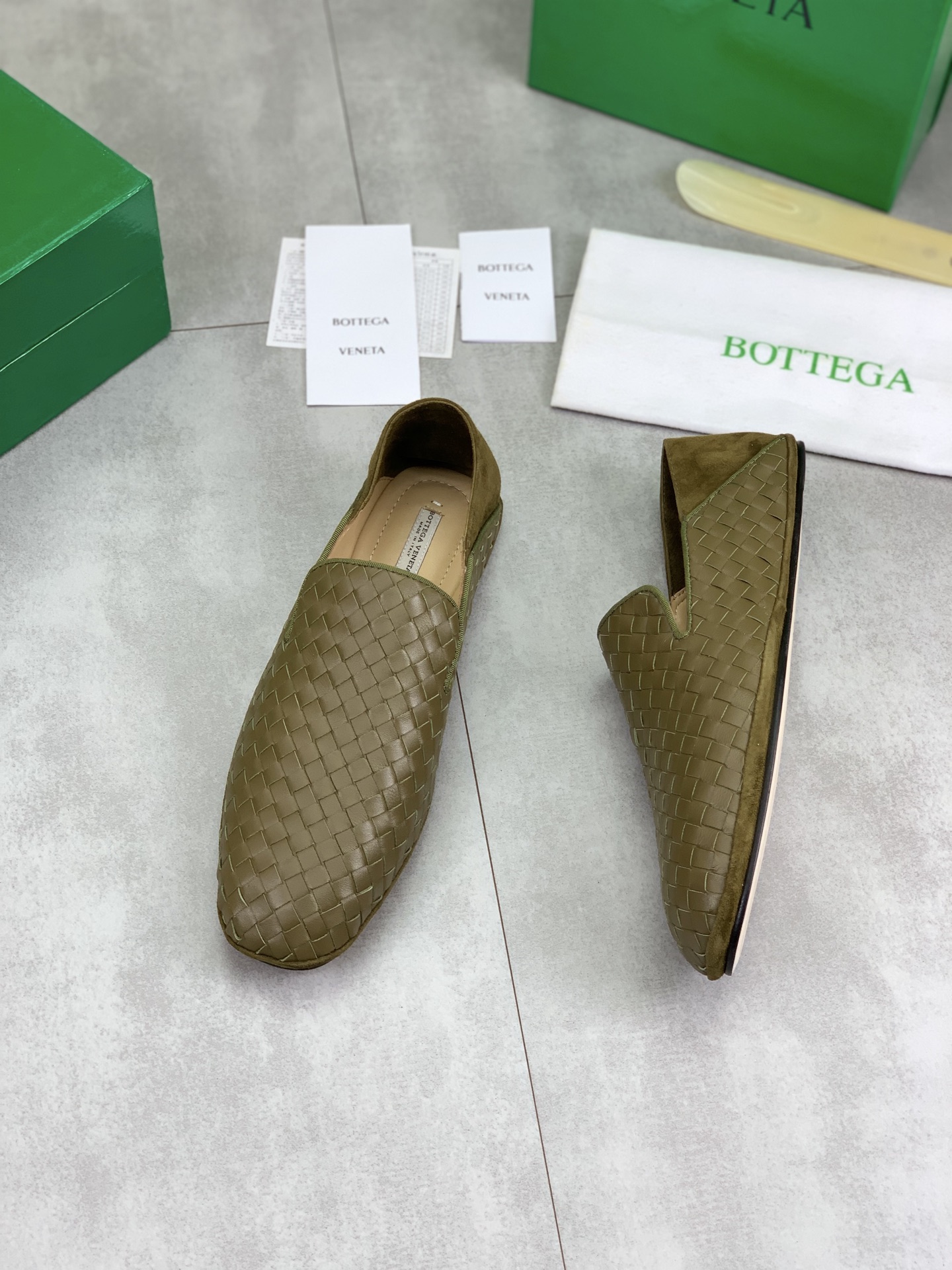 Bottega Veneta Men's Woven Leather Loafers Slip-on Dress Shoes 6 i1745167714030 4742 0 4