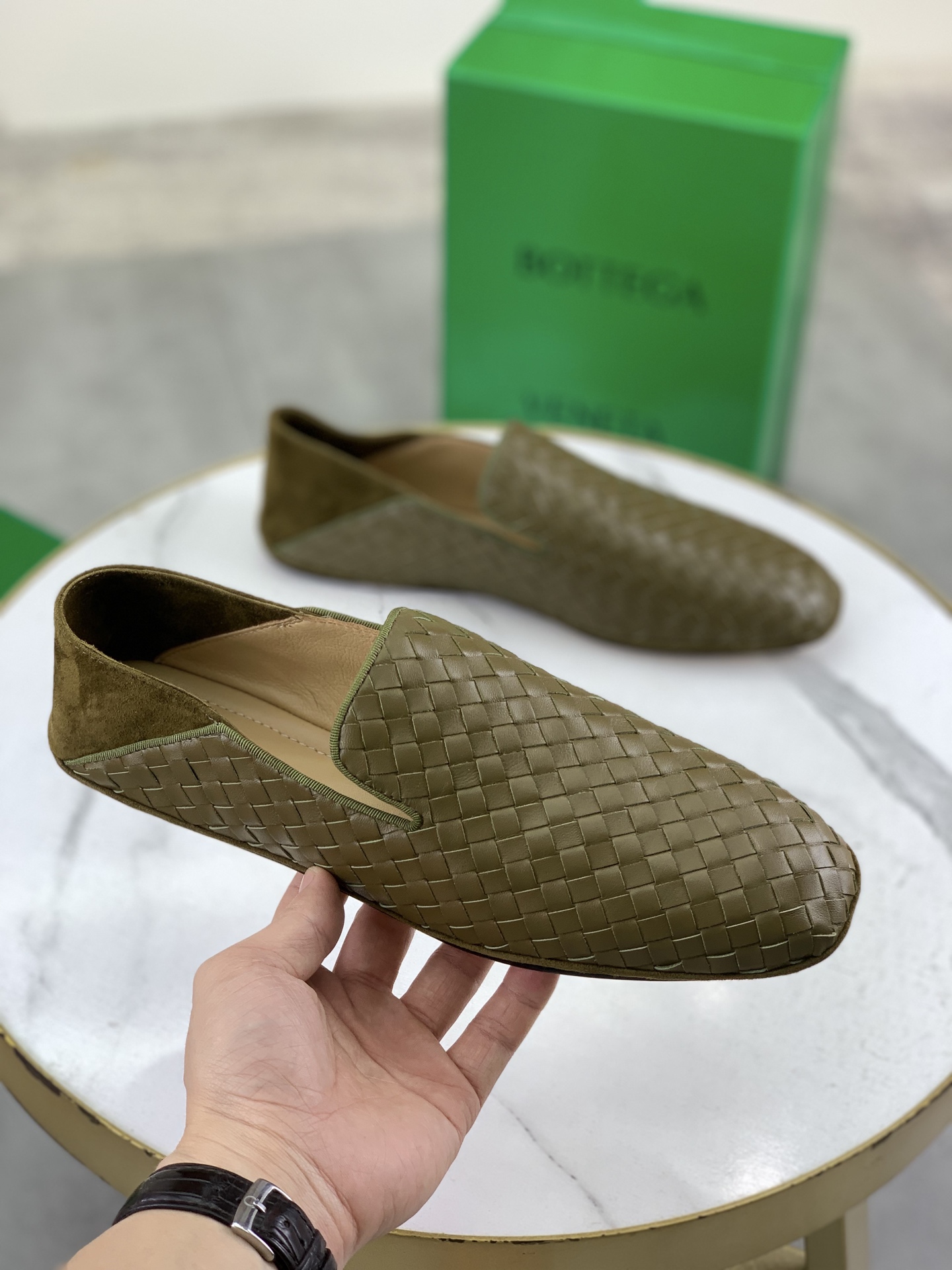 Bottega Veneta Men's Woven Leather Loafers Slip-on Dress Shoes 4 i1745167717916 7961 0 2