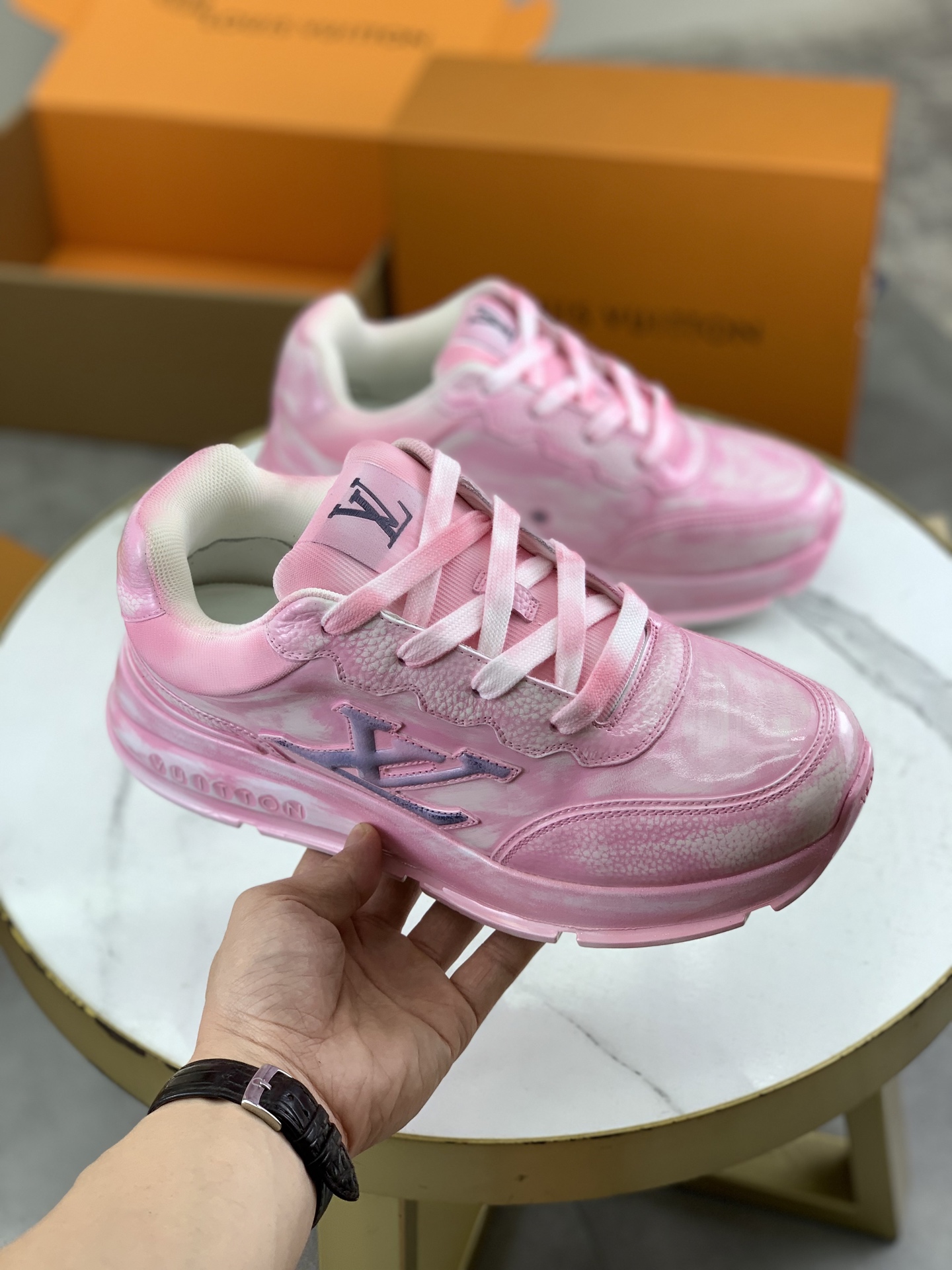 Louis Vuitton Pink Leather Low-Top Sneakers, Couple Style, Size 35-44 4 i1745482793014 5913 0 2